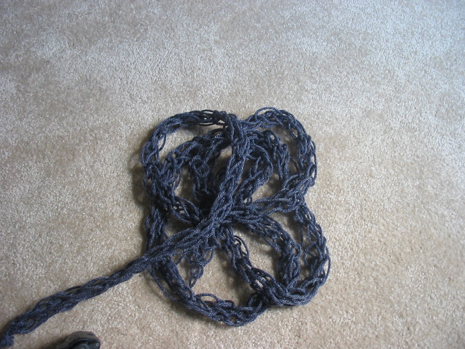 How to Chain Knit With Your Fingers