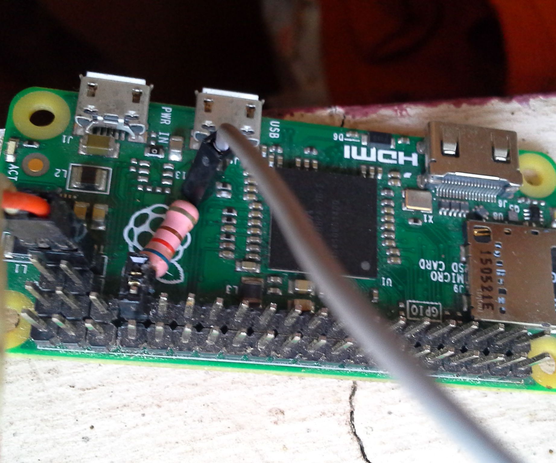 (Simple)easy Way to Get Analog/pwm Audio From Raspberry PI Zero and Also Connecting to Crt TV