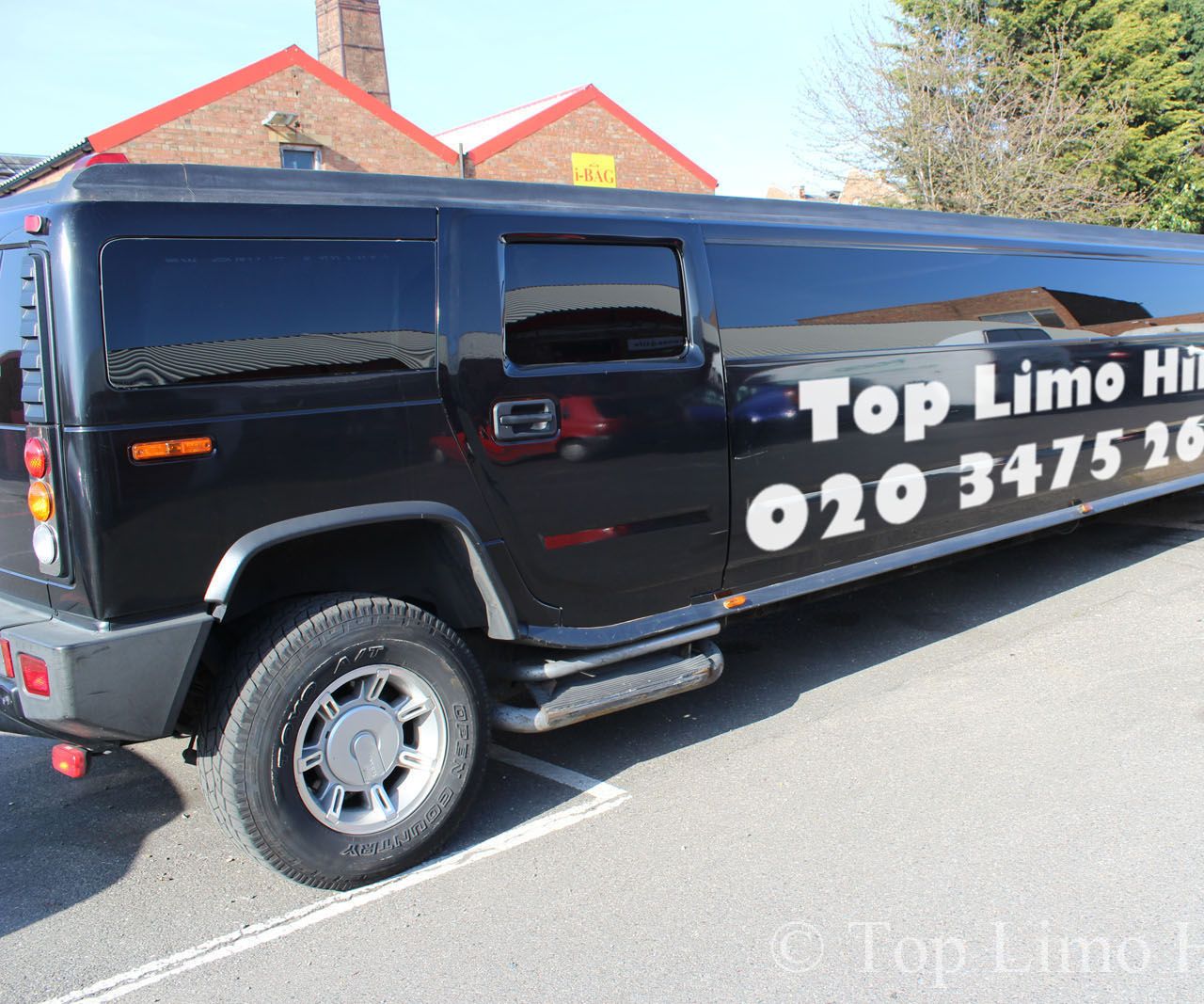  What Are the Various Types of Limousine Hire London Services?