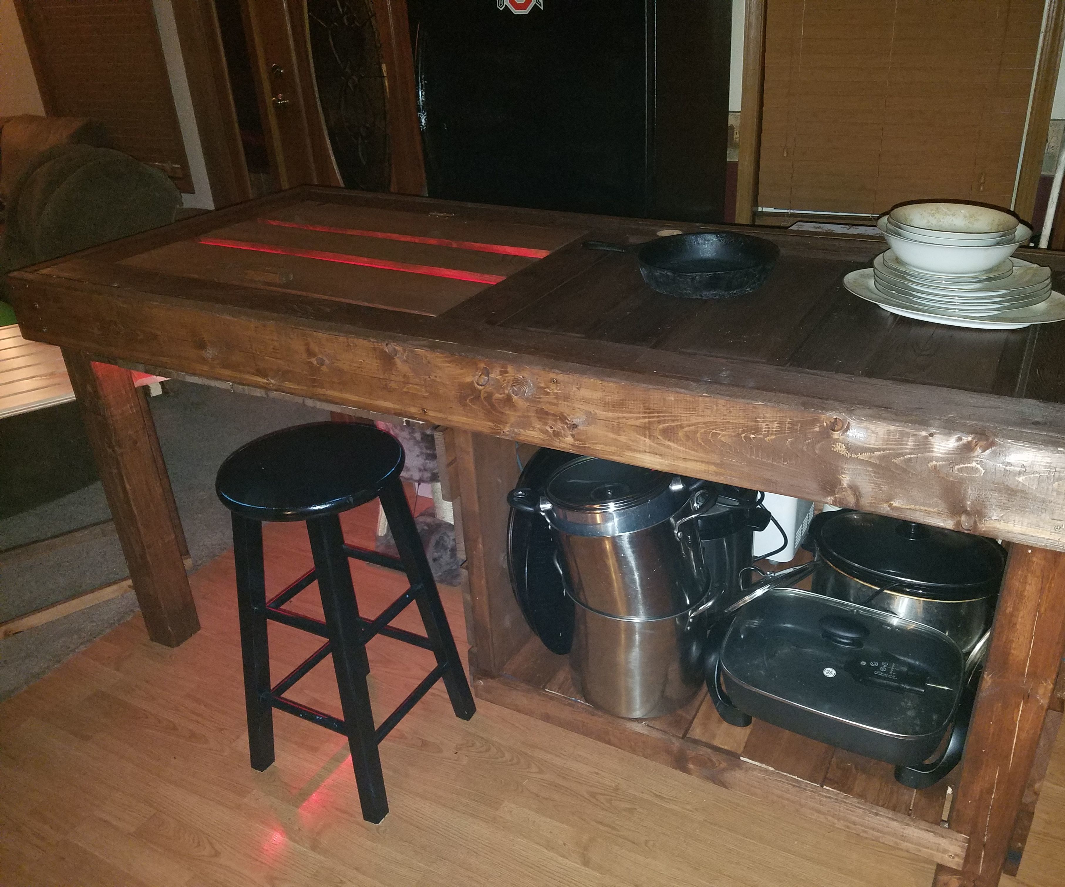 Kitchen island/Bar top