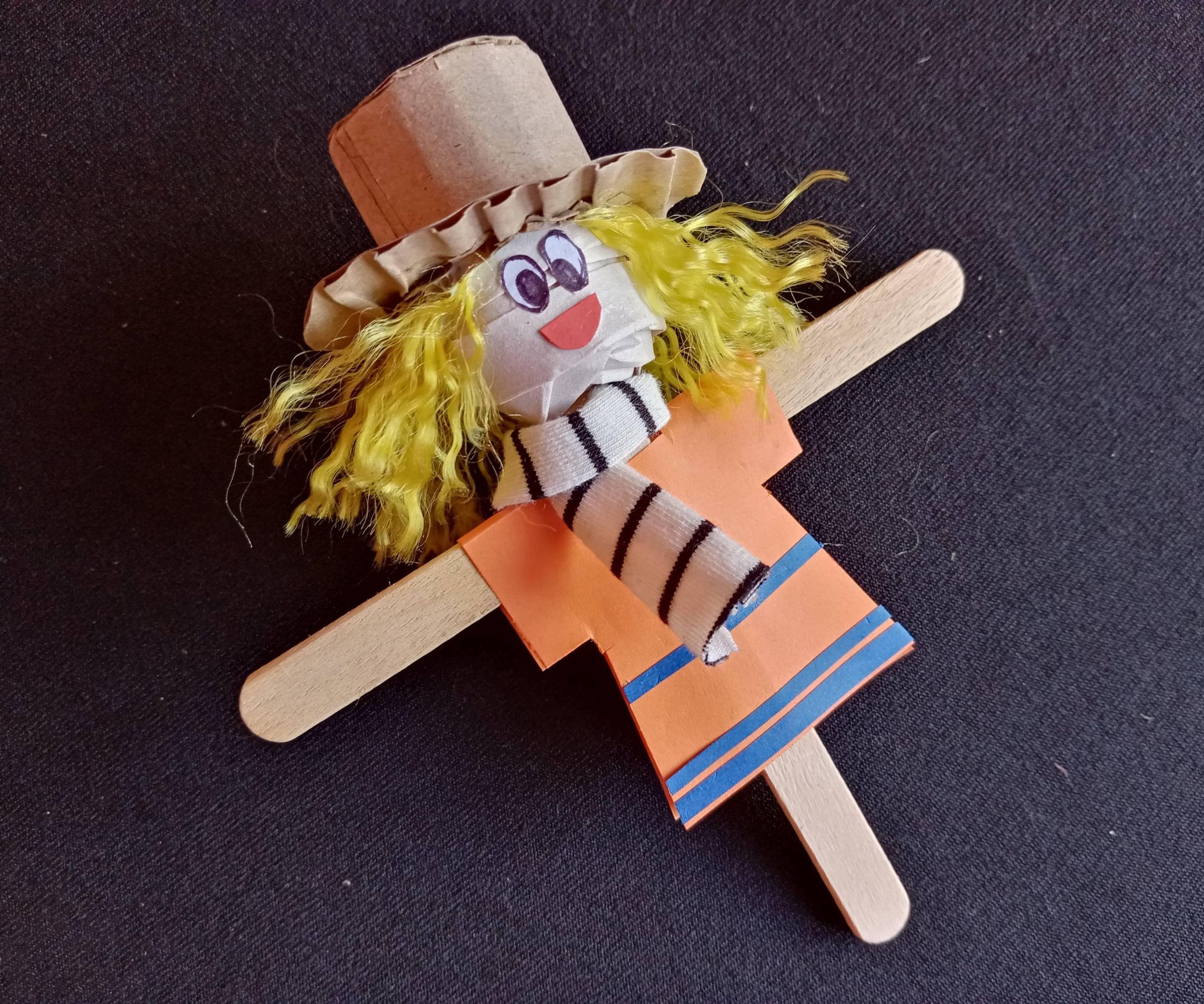 How to Make a Popsicle Scarecrow
