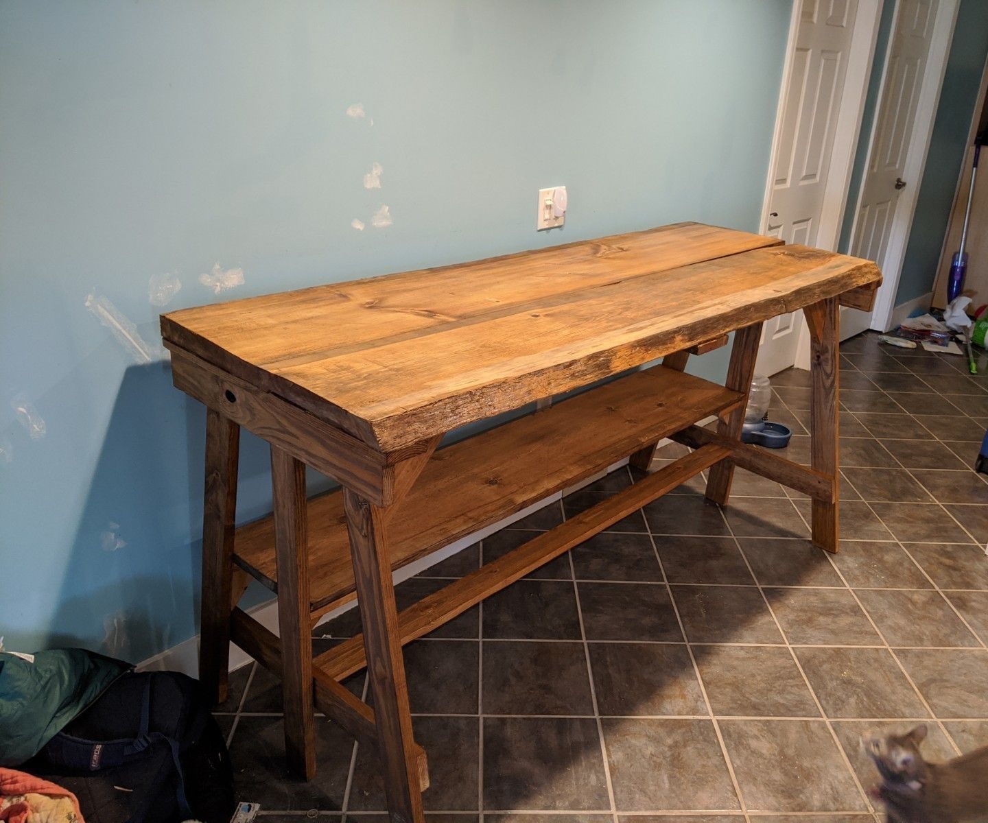 Table/Breakfast Bar