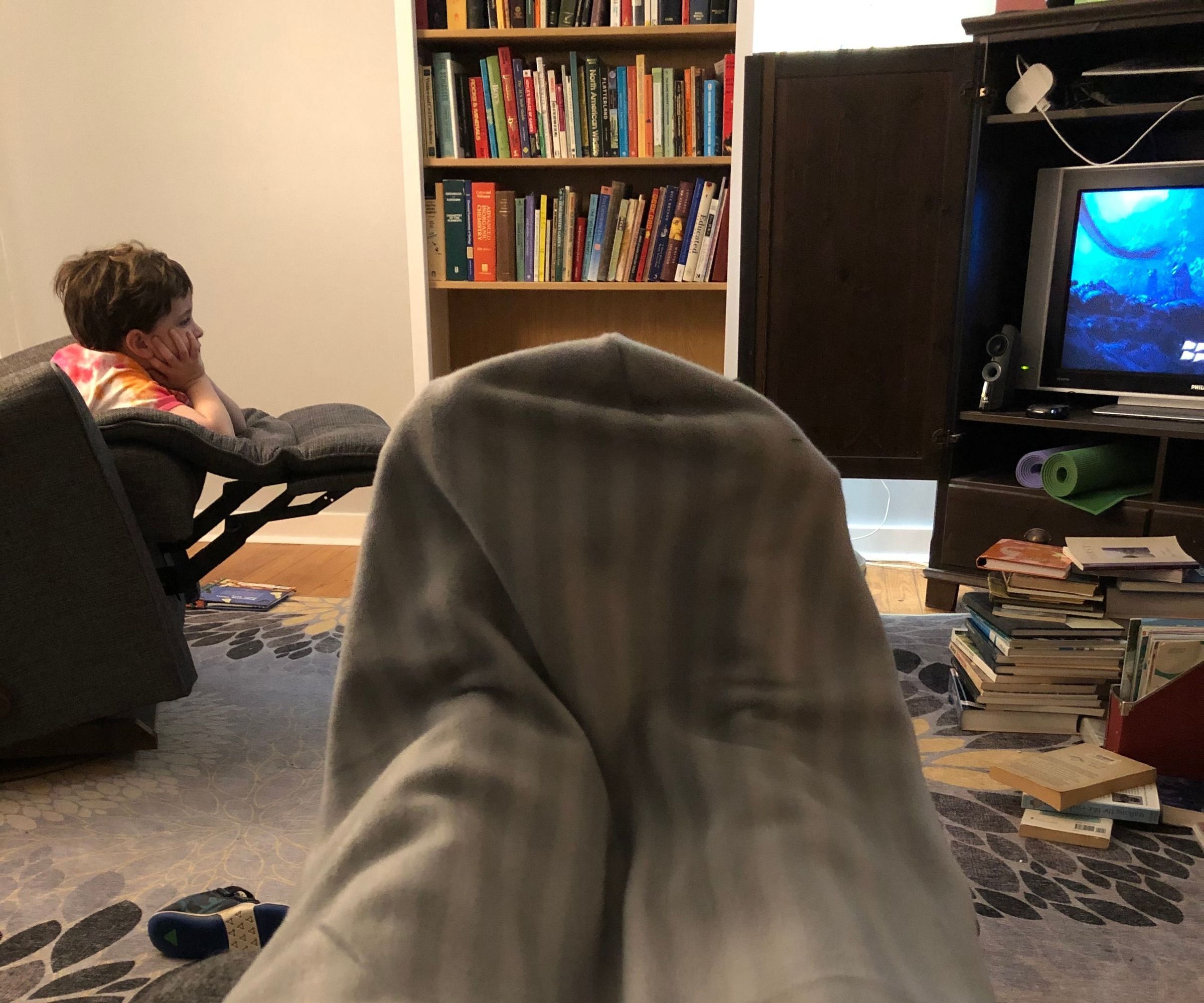 Super Easy Blanket With Foot Pocket