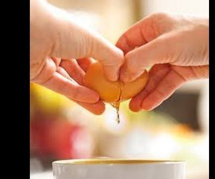 Crack an Egg Without Making a Mess!!
