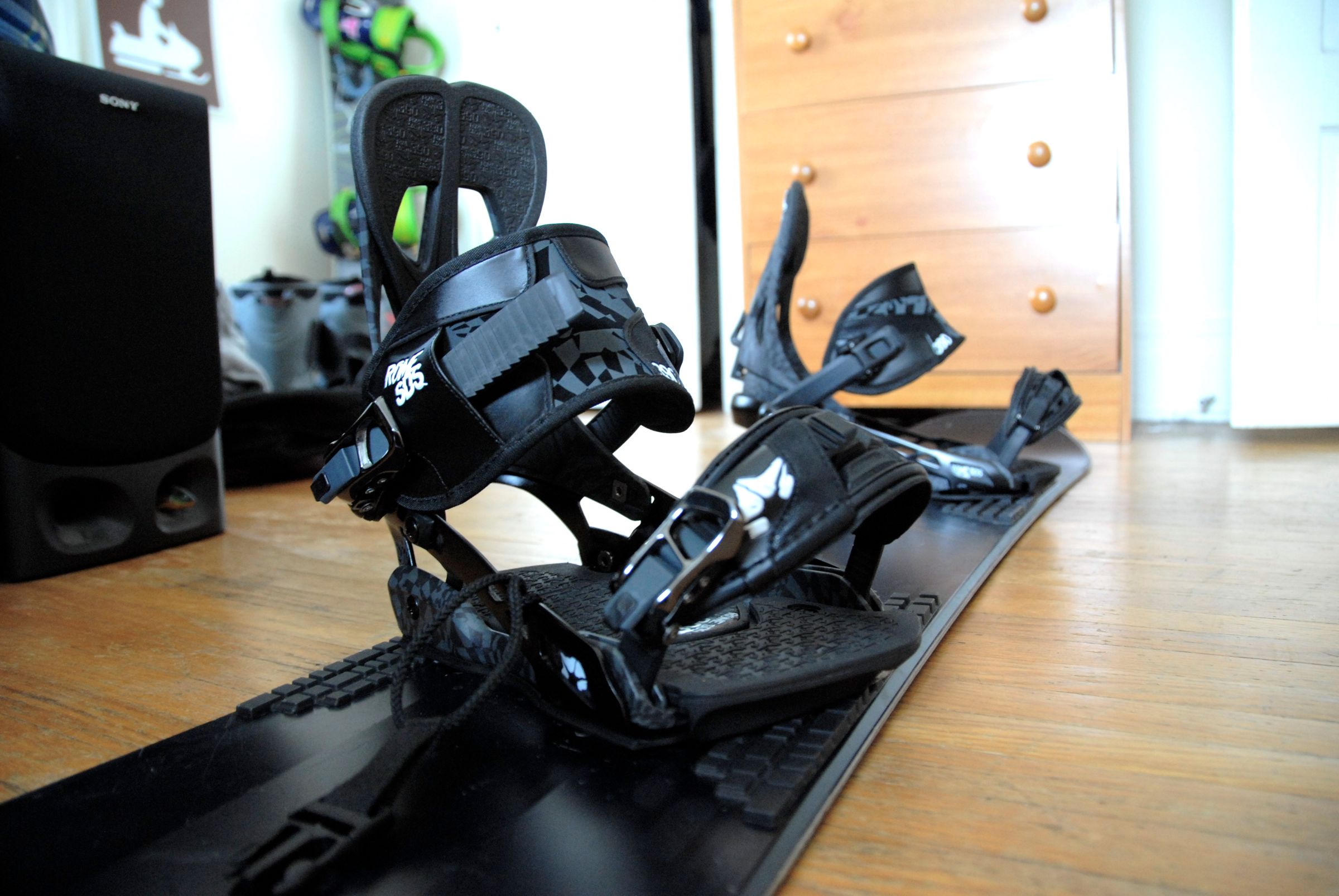 How to Mount Your Own Snowboard Bindings 4 Steps Instructables