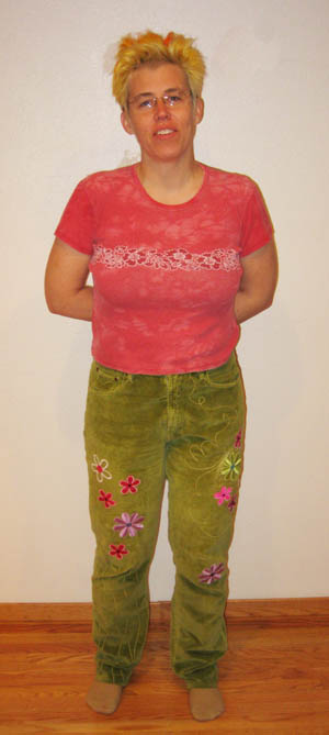 Decorate Pants With Machine Embroidery : 4 Steps (with
