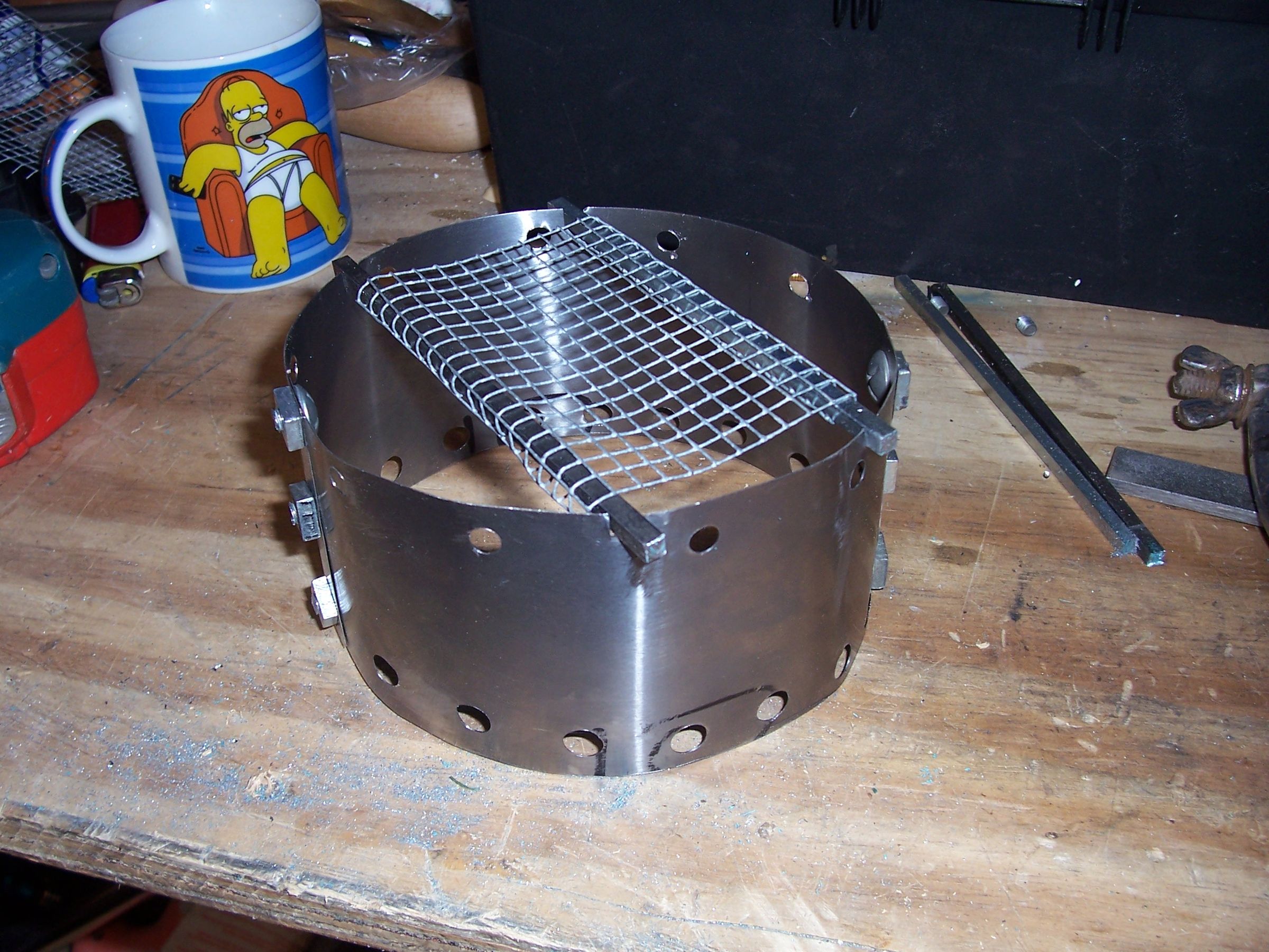 Windsheild/pot Stand for Can Stove