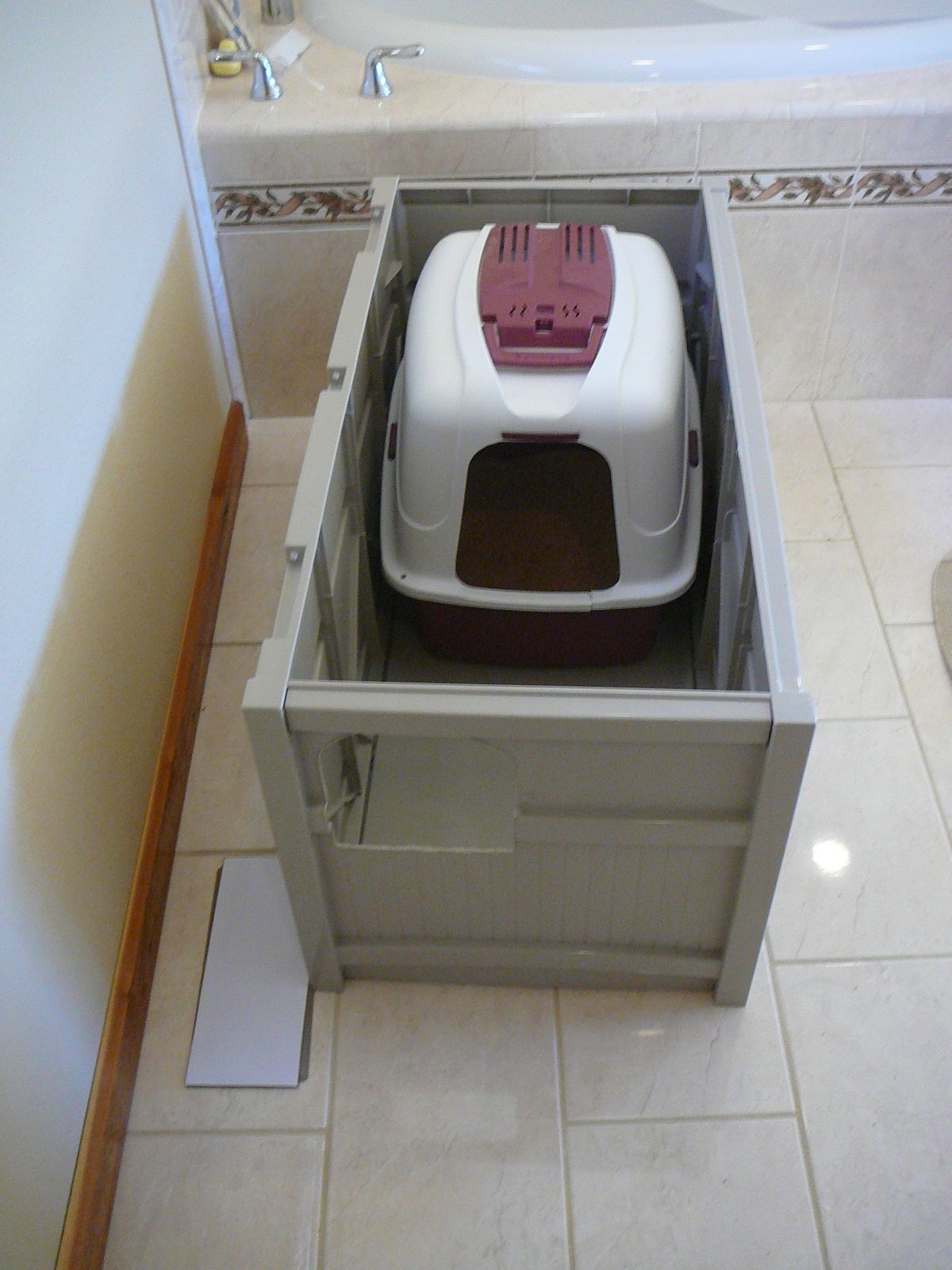 How to Make a Mess-less Cat Litter Box : 5 Steps - Instructables
