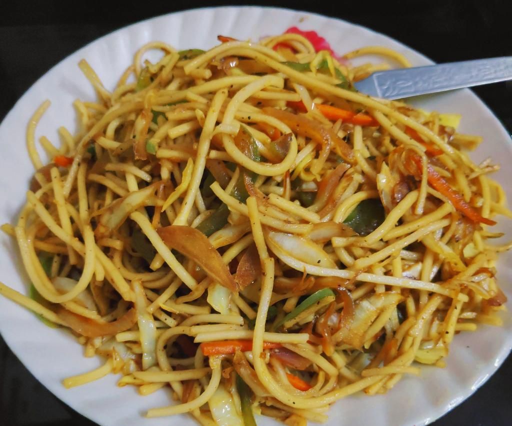 Veg Hakka Noodles
