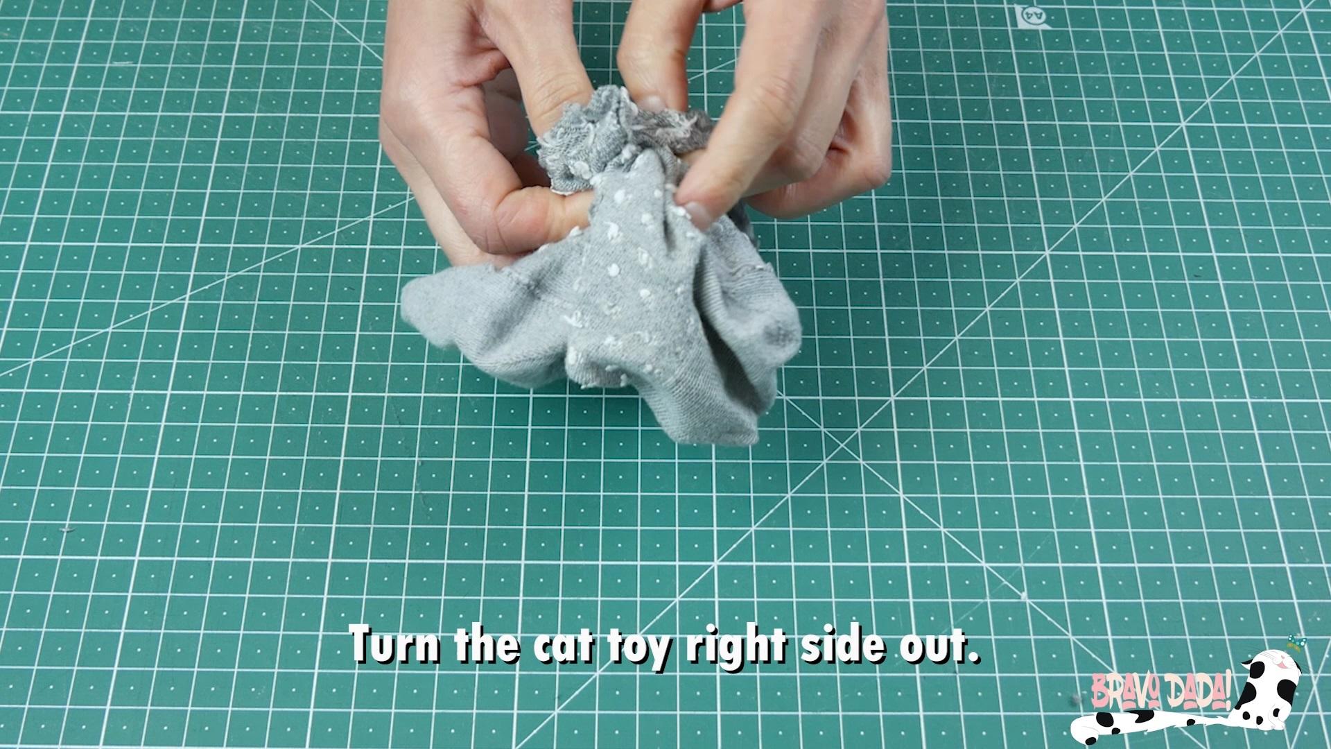 DIY How to Make a Cat Toy Out of Old Socks Old Clothes Reuse Ideas