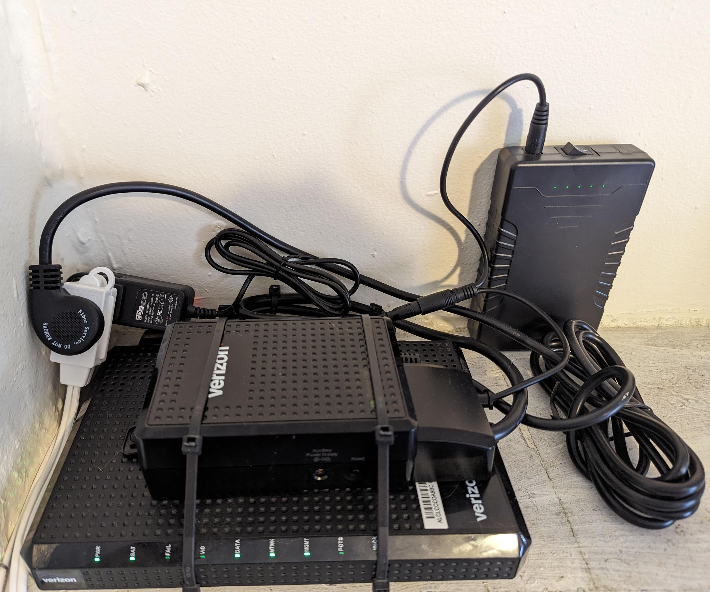 Verizon ONT (Fiber) Modern Battery Backup for Internet! Hours of Battery Life