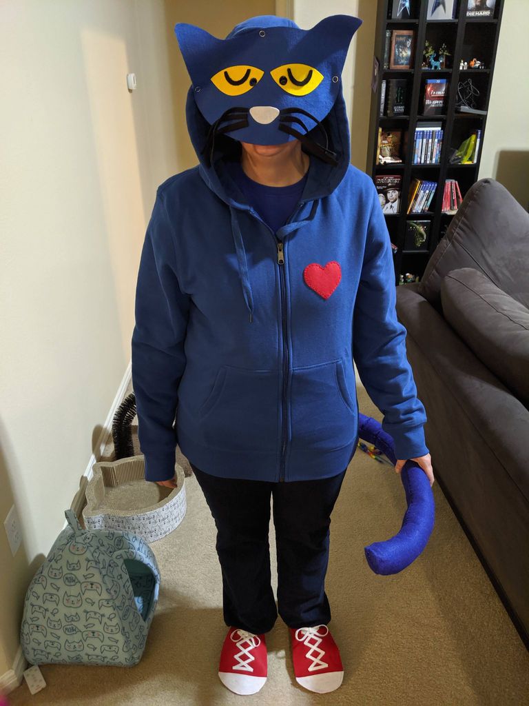 Pete the Cat Costume: 4 Steps (with Pictures)