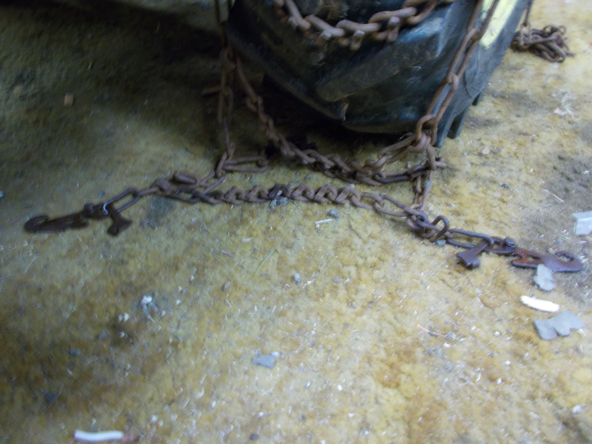 Installing Tire Chains : 8 Steps (with Pictures) Instructables