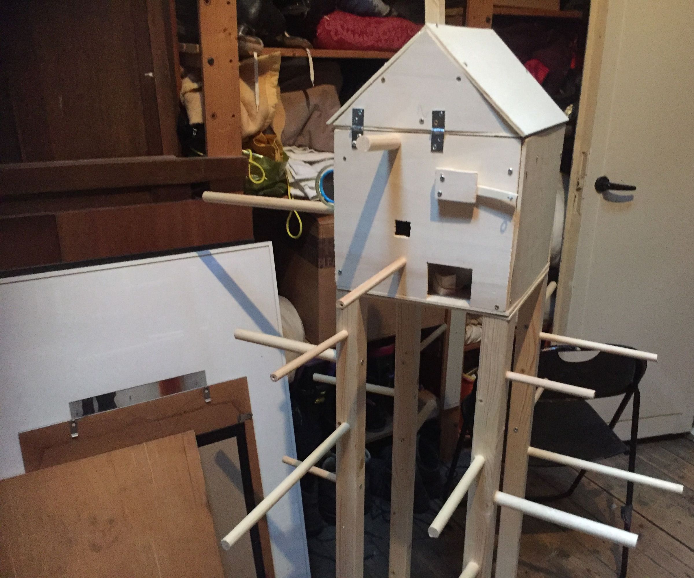 Playtree for Budgies With PIR MOTION-SENSOR and MP3-shield. 