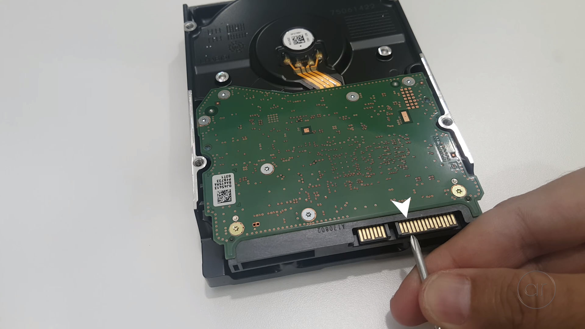 How to Fix the 3.3V Pin Issue in White Label Disks Shucked
