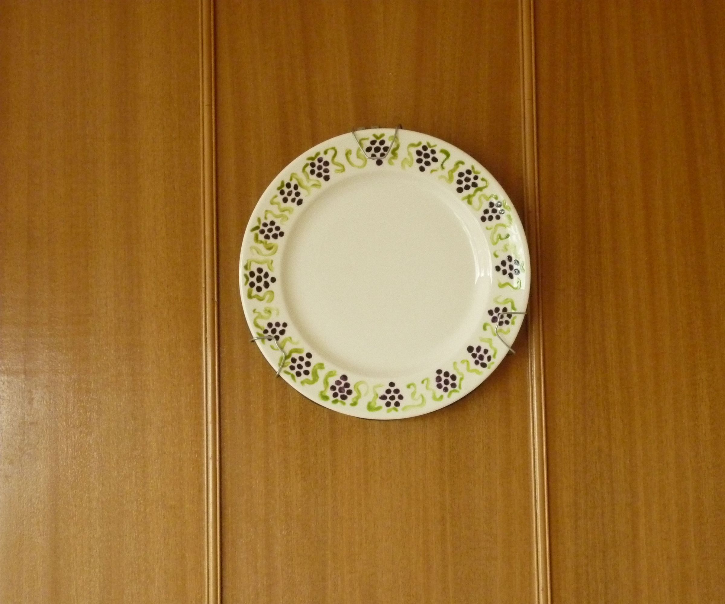 Hang a Plate on the Wall