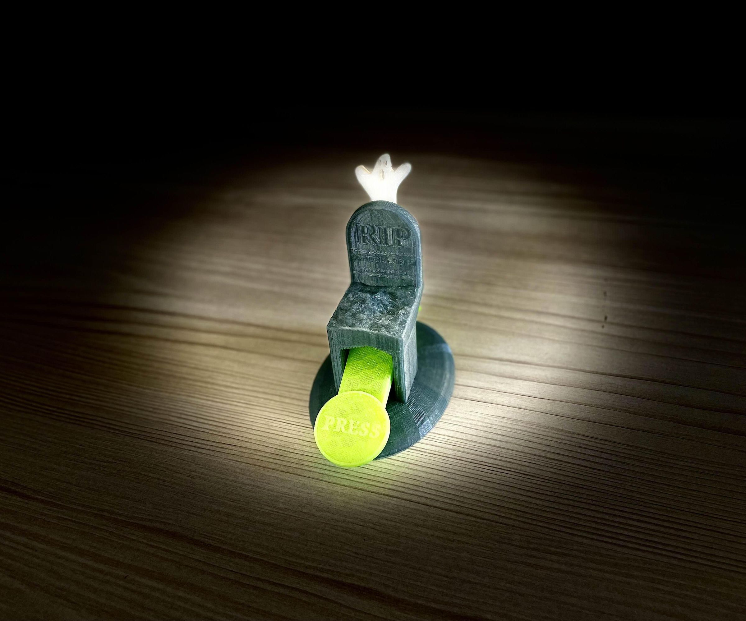 Scary Ghost Pop-up Halloween Decoration