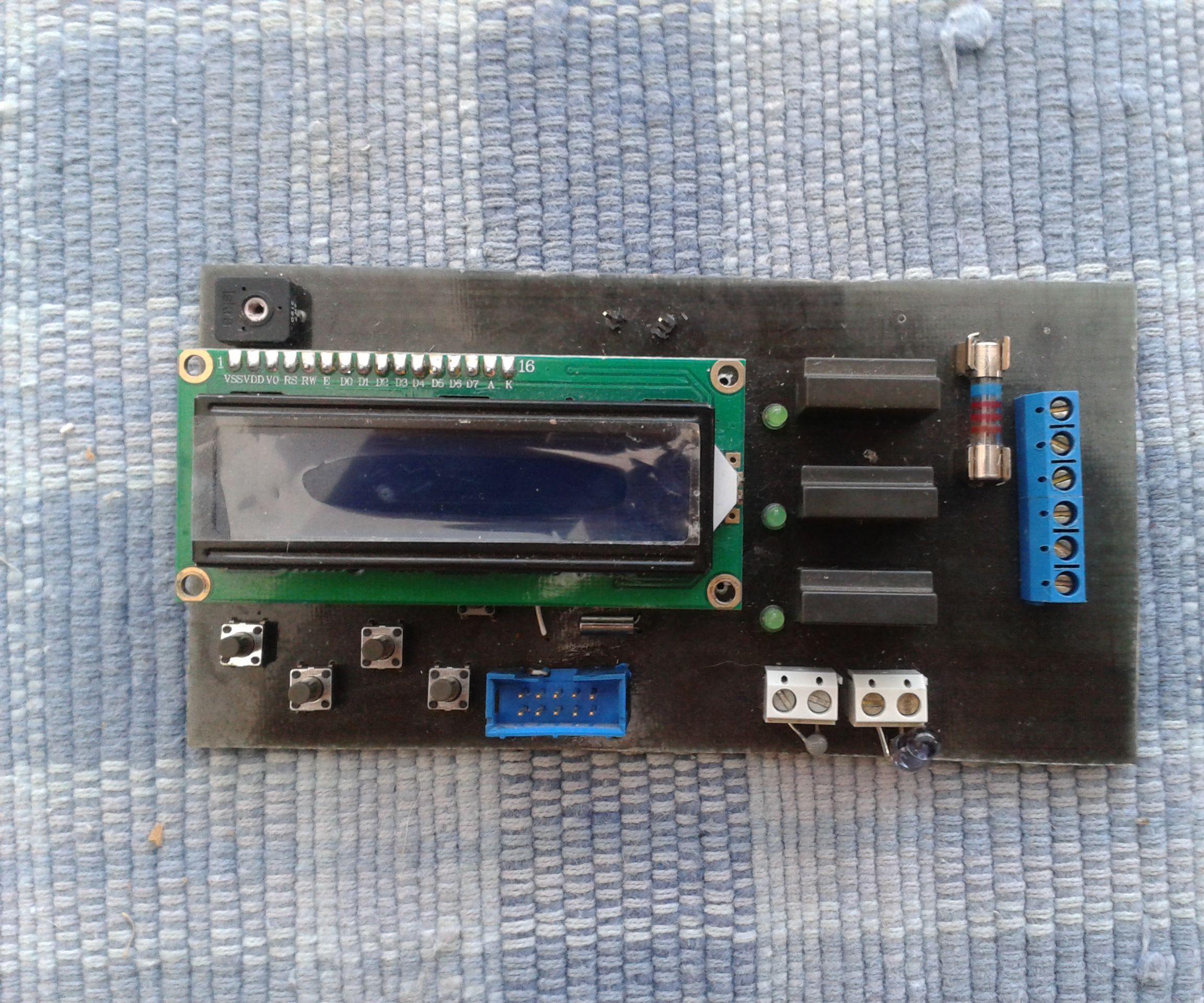 Automatic watering system / automatization machine