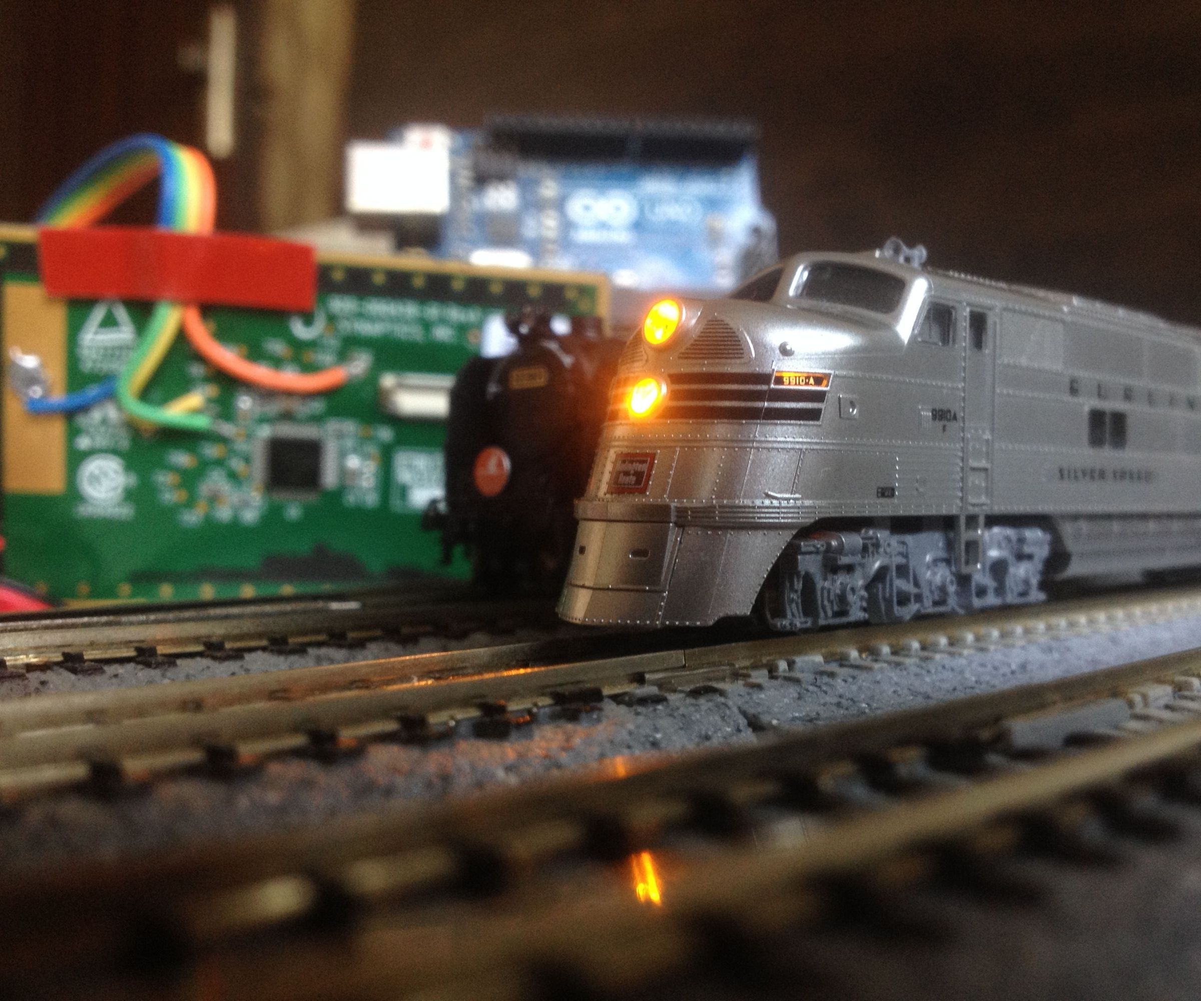 Laptop Touchpad Controlled Model Railroad | PS/2 Arduino Interface