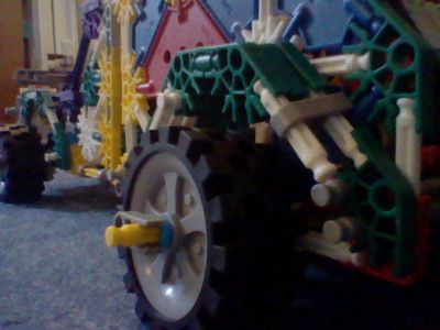 Knex Car With Large Trunk Space Crash Test.