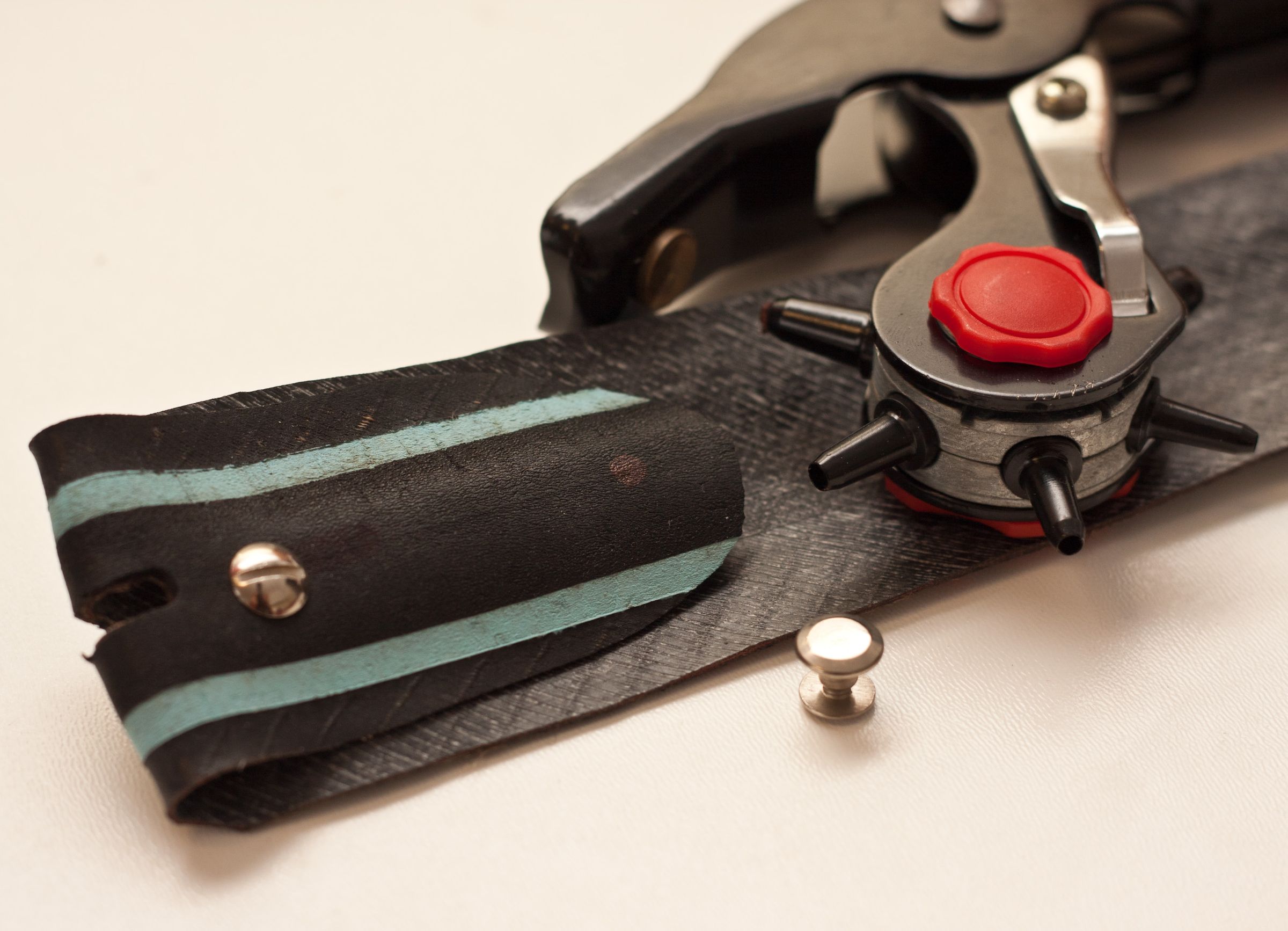 Trendy Belts From Old Bicycle Tires 17 Steps (with Pictures
