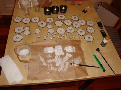 Paint on High-contrast Paint