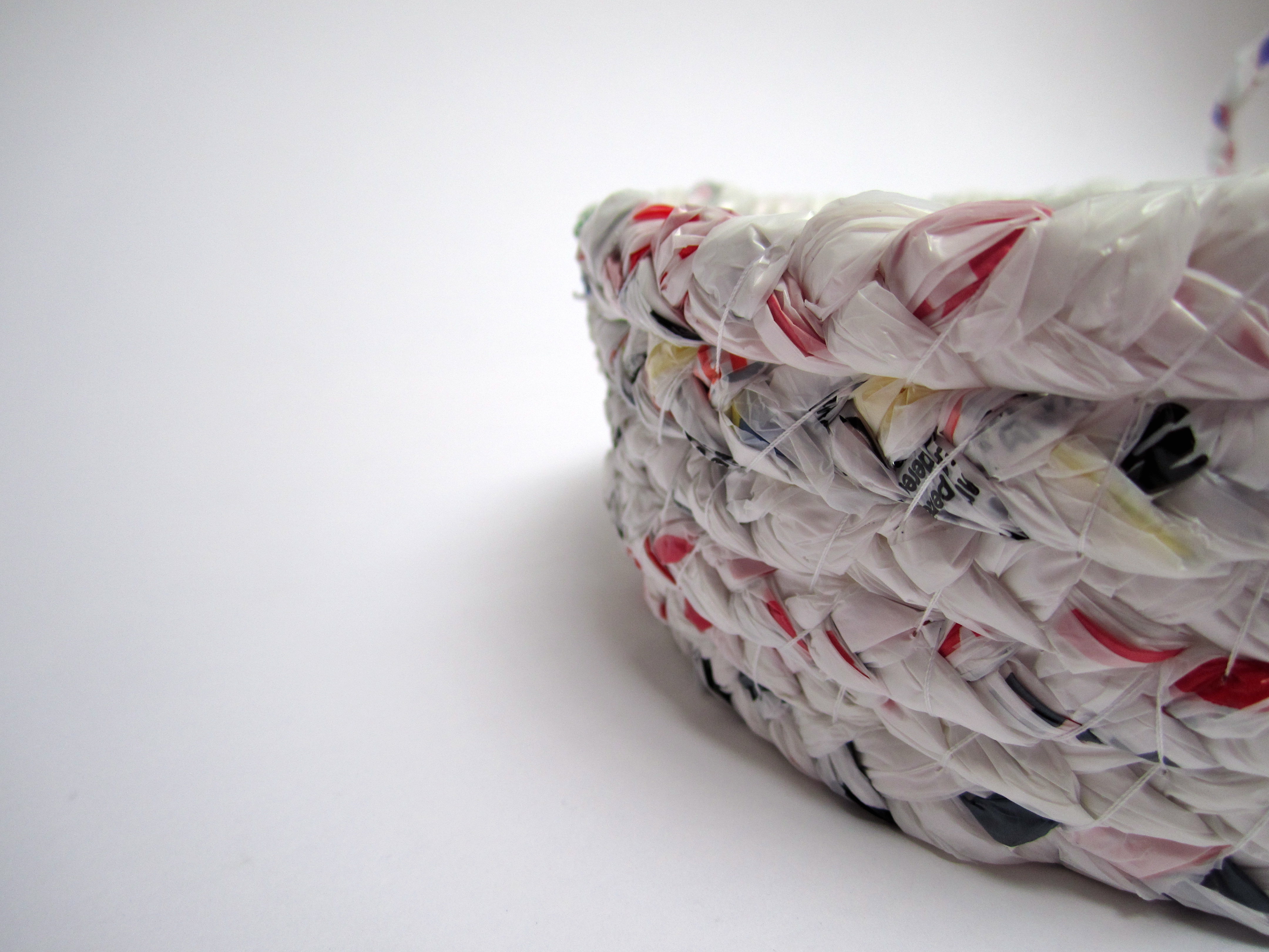 Make a Basket Out of Plastic Bags 11 Steps (with Pictures