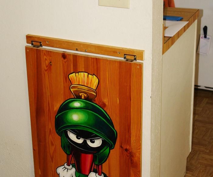 Marvin the Martian Painting and Drop Leaf Table All in One