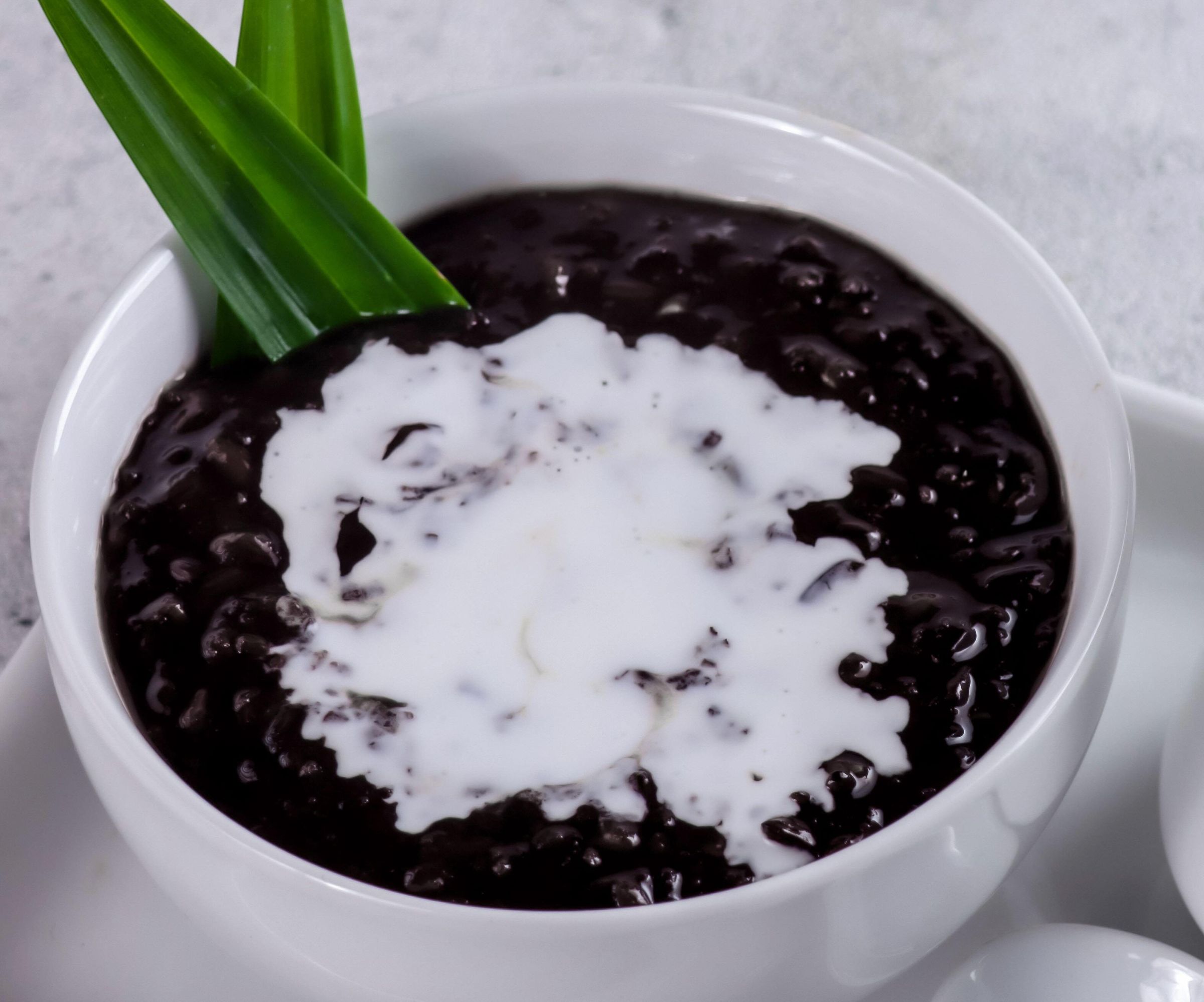 Vietnamese Black Bean Dessert (che Dau Den)