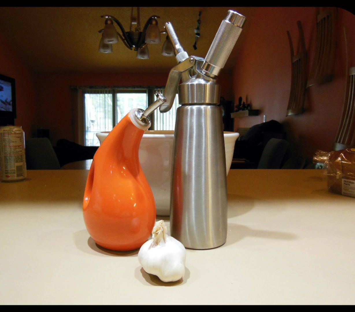 Olive Oil Infused With Garlic in Seconds