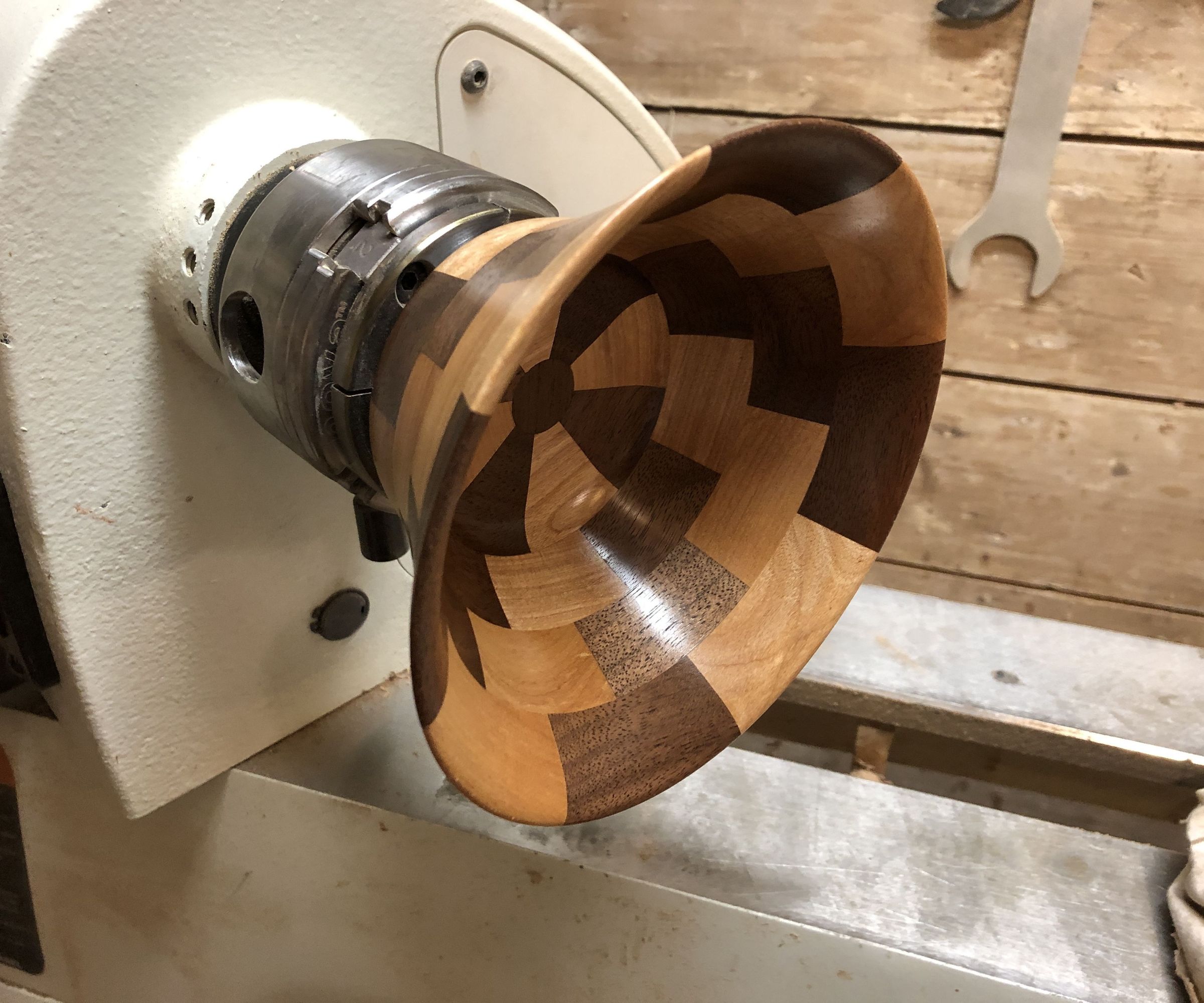 Segmented Woodturned Bowl Without Table Saw