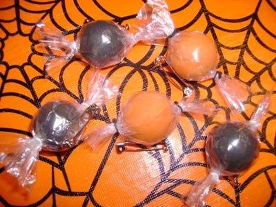 Sucking Candy Pins