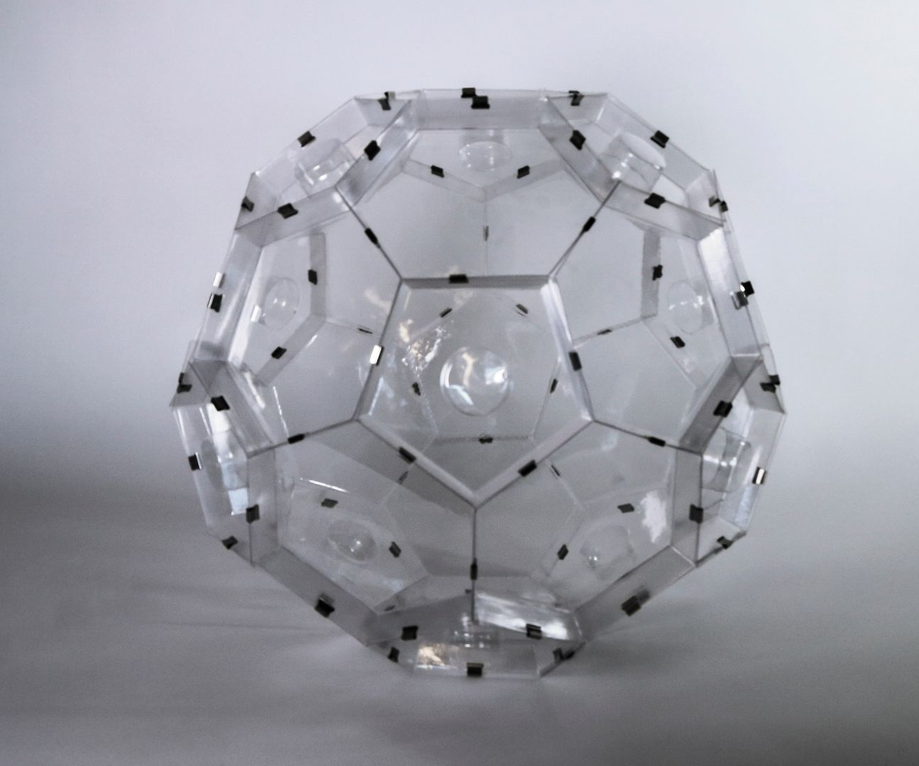 Icosahedron Form 