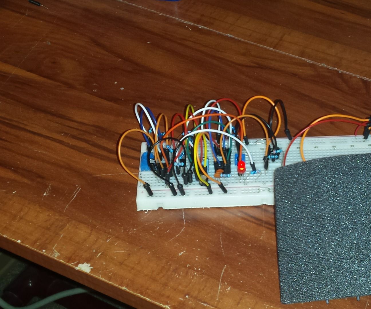 Star Trek Red Alert Sound Effect (using 555 Timers) 3 Steps (with Pictures) Instructables