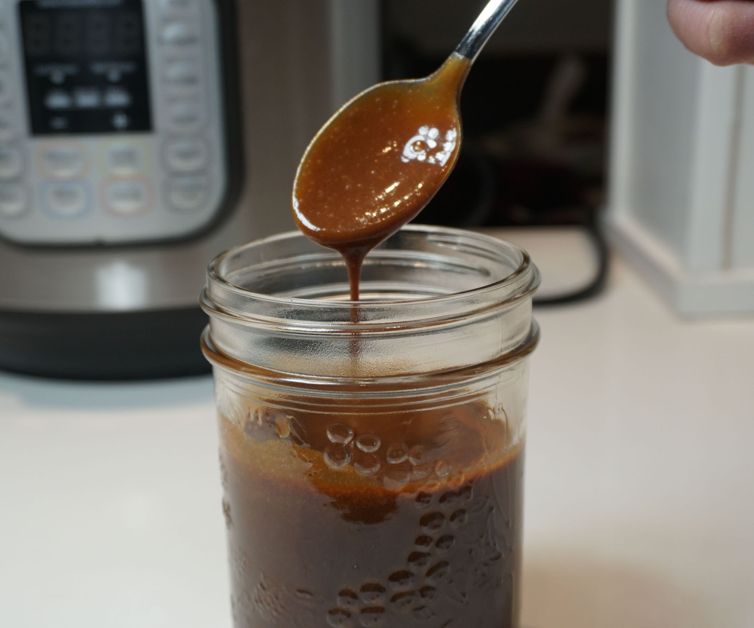 How to Make Dulce De Leche in the Instant Pot