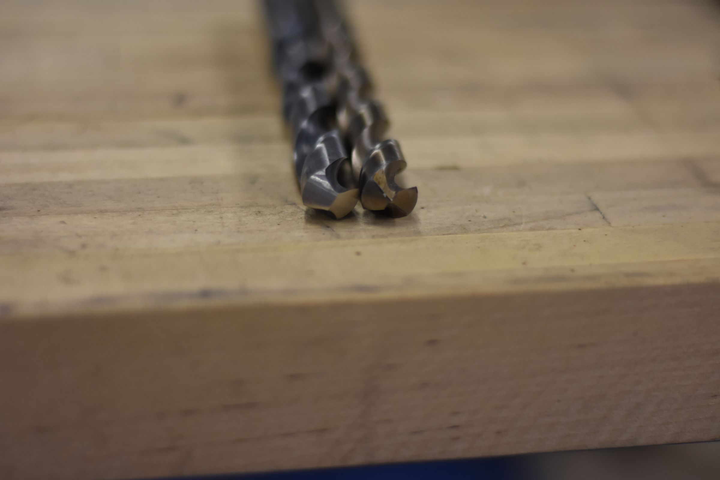 How to Sharpen Used and Dull Drill Bits (By Hand!!) 11 Steps (with