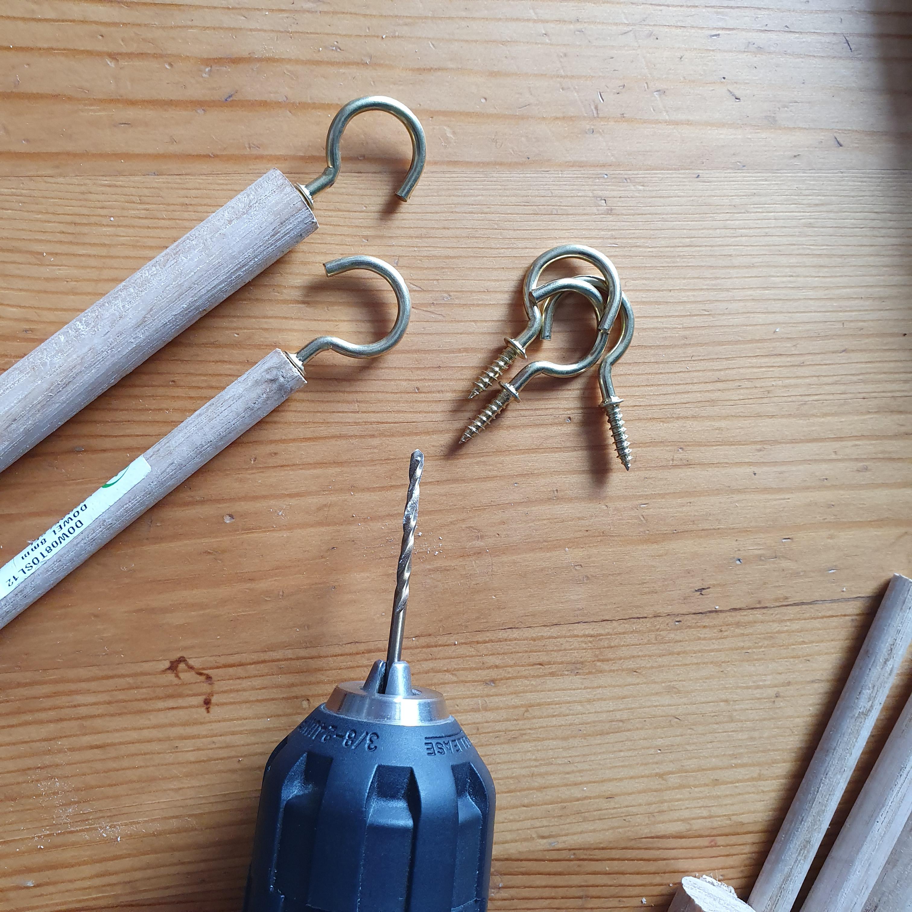 Spanish Windlass Tightening Tent Ropes 8 Steps (with Pictures