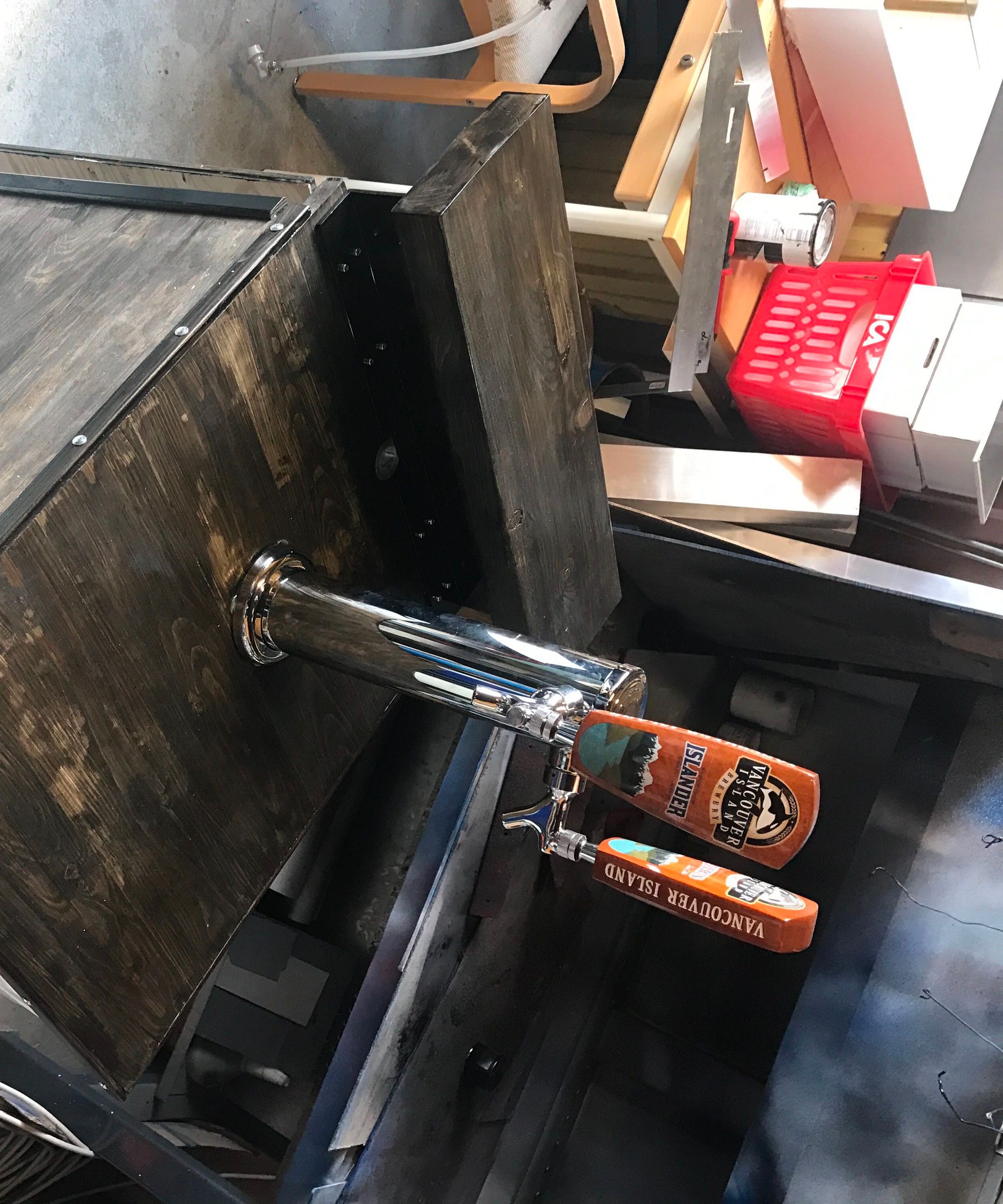 Convert a Mini Fridge Into a Kegerator 