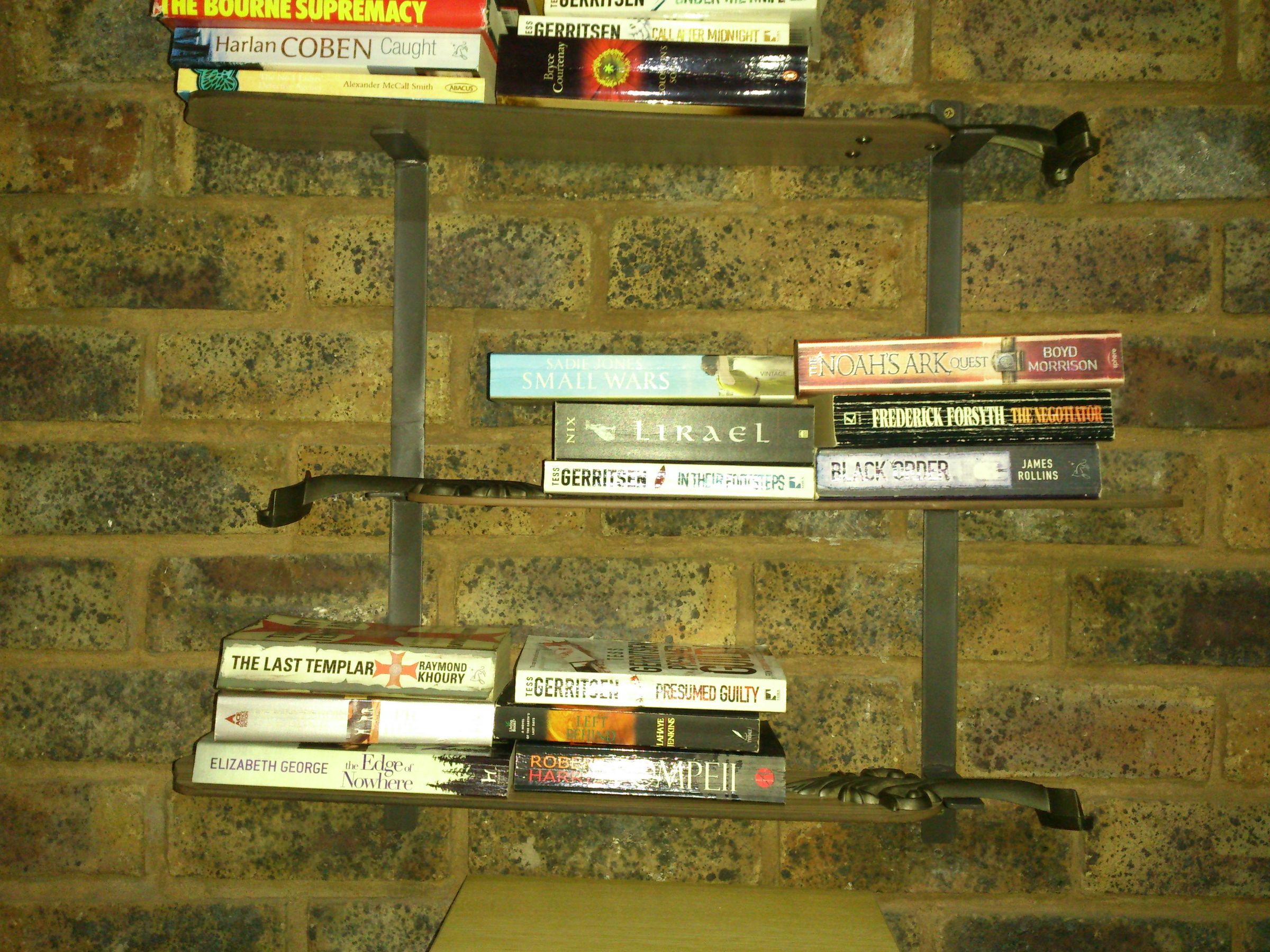 Ceiling Fan Blade Book Shelf 8 Steps (with Pictures) Instructables