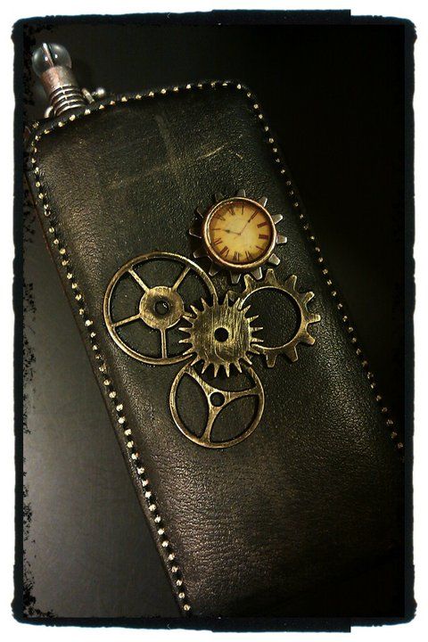 Steampunk style droid case.