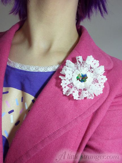 Make a lace flower brooch