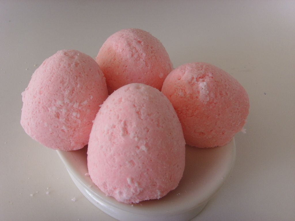 How to Make Bath Bombs