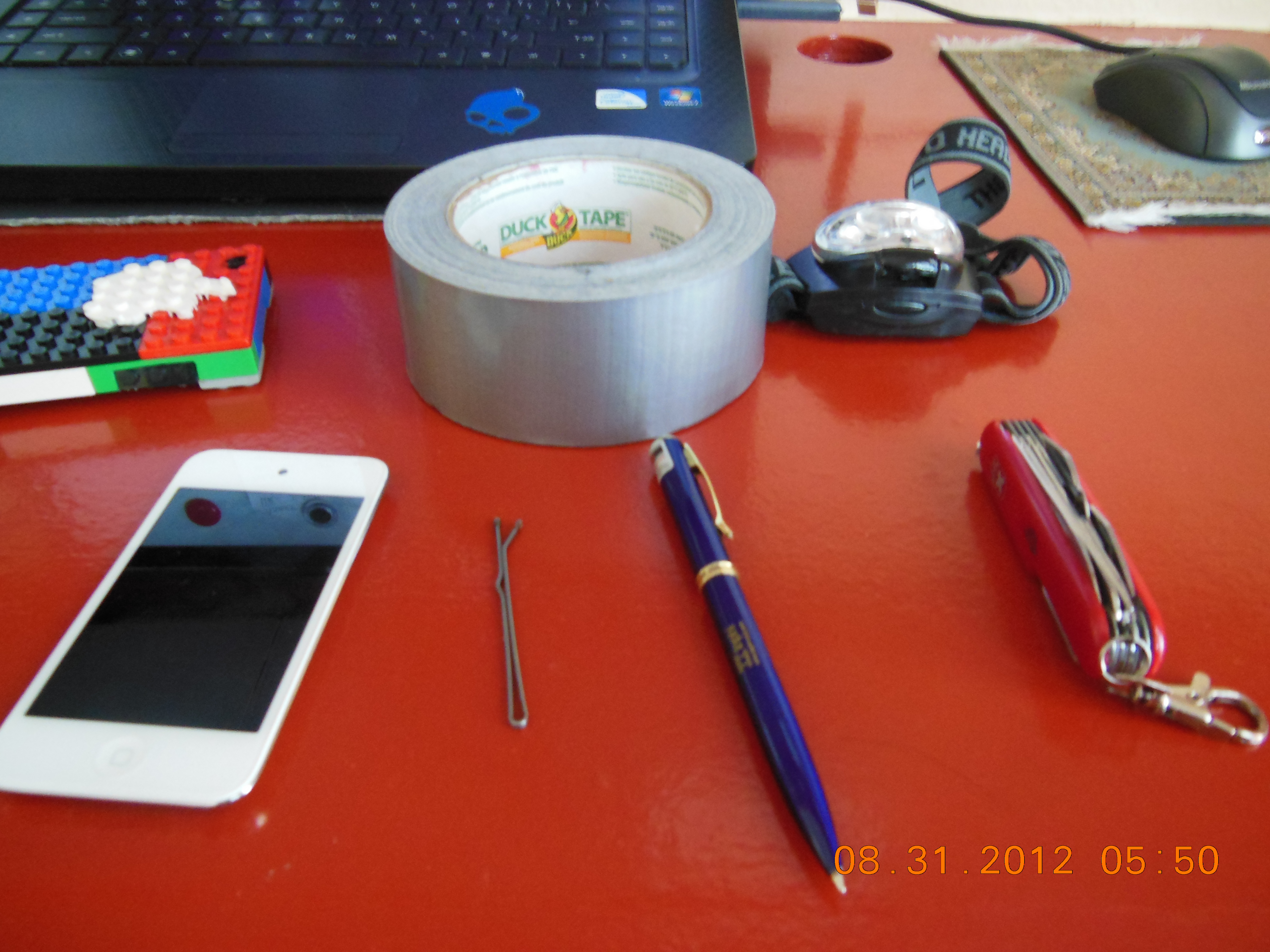 DIY Macro-Imaging Lens for Mobiles