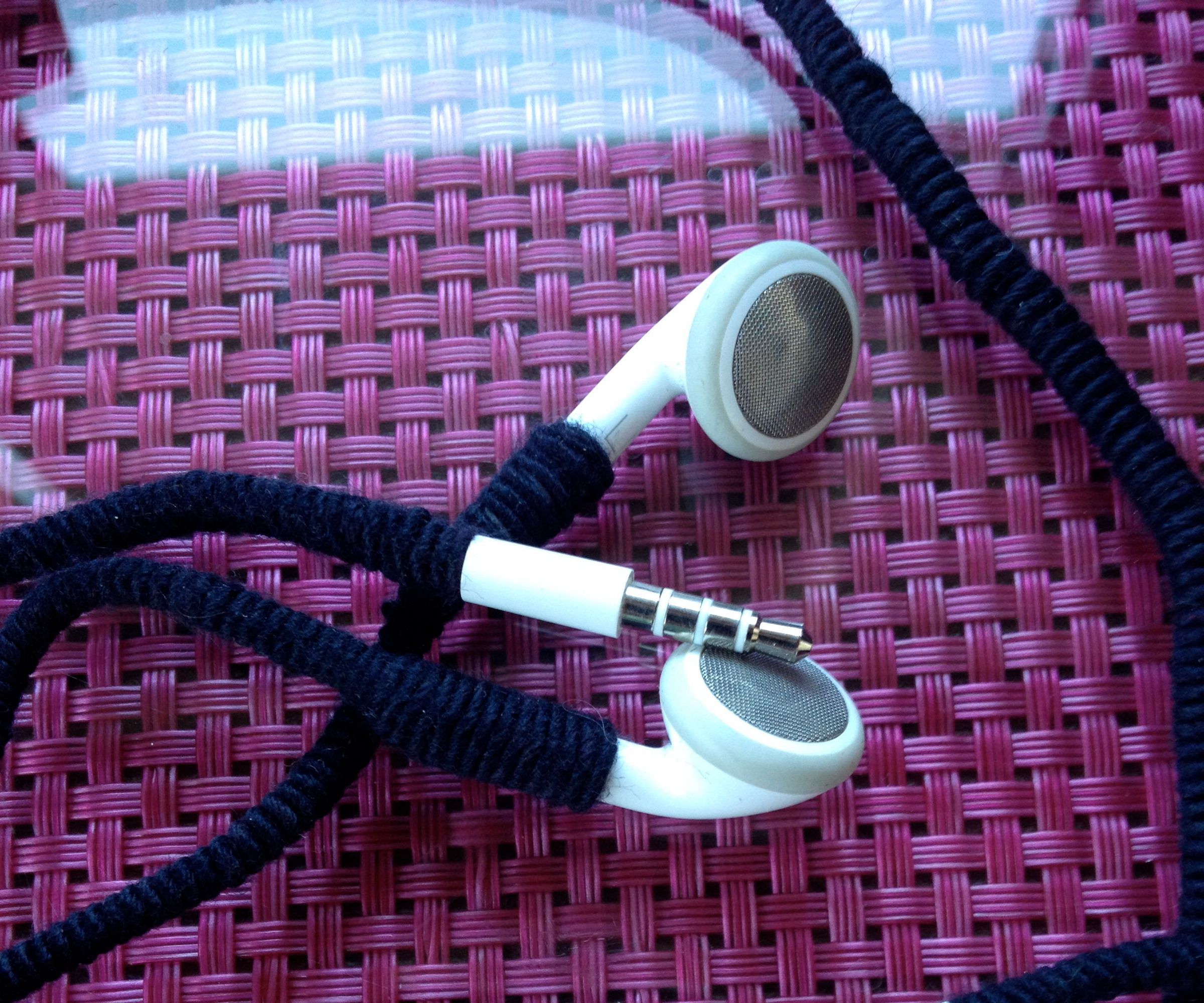 Old IPhone Headphones - Eski IPhone Kulaklıklar