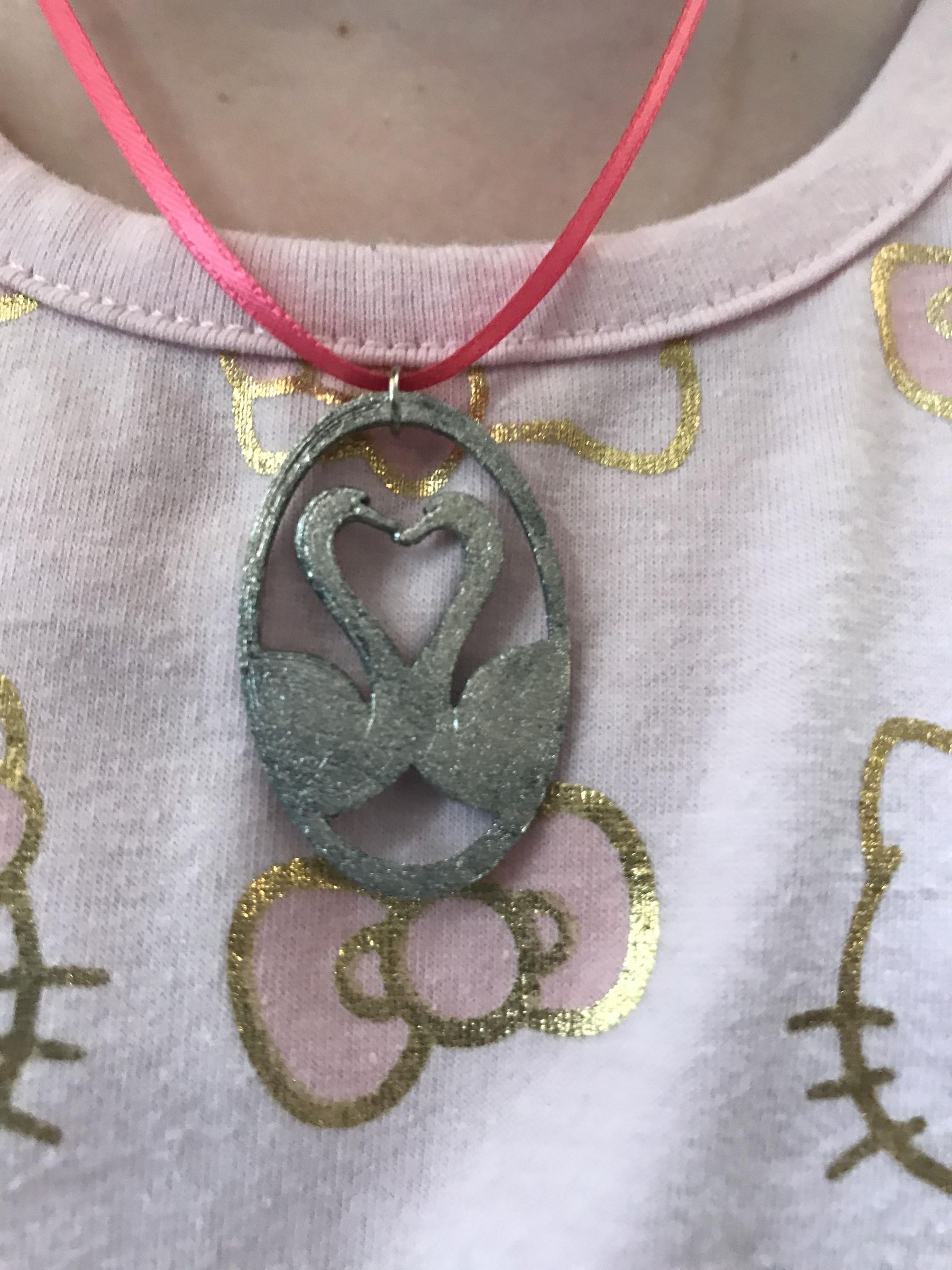 Swan Heart Necklace: 3D Printed : 3 Steps - Instructables