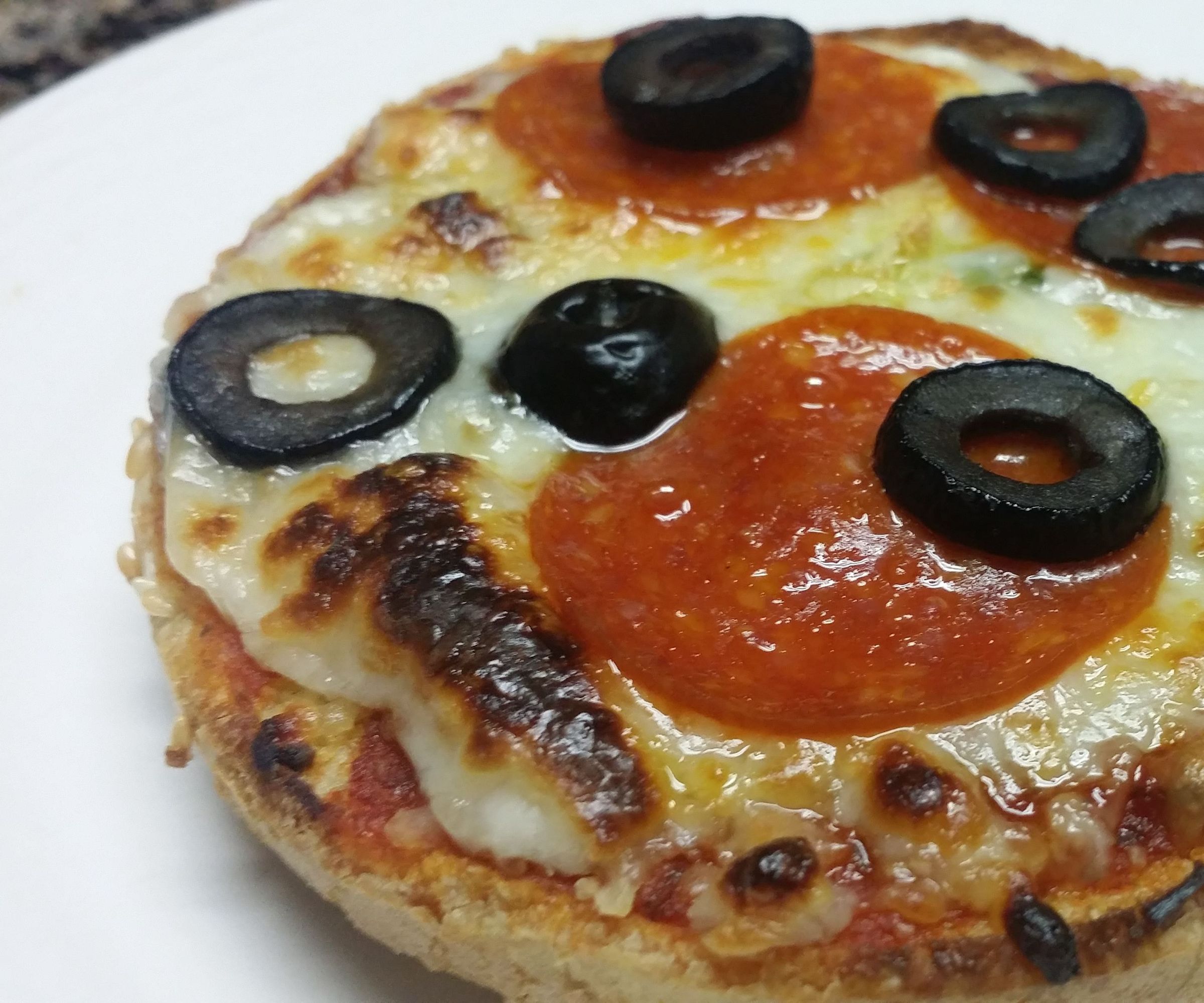 Mini Bun Pizzas With Basil