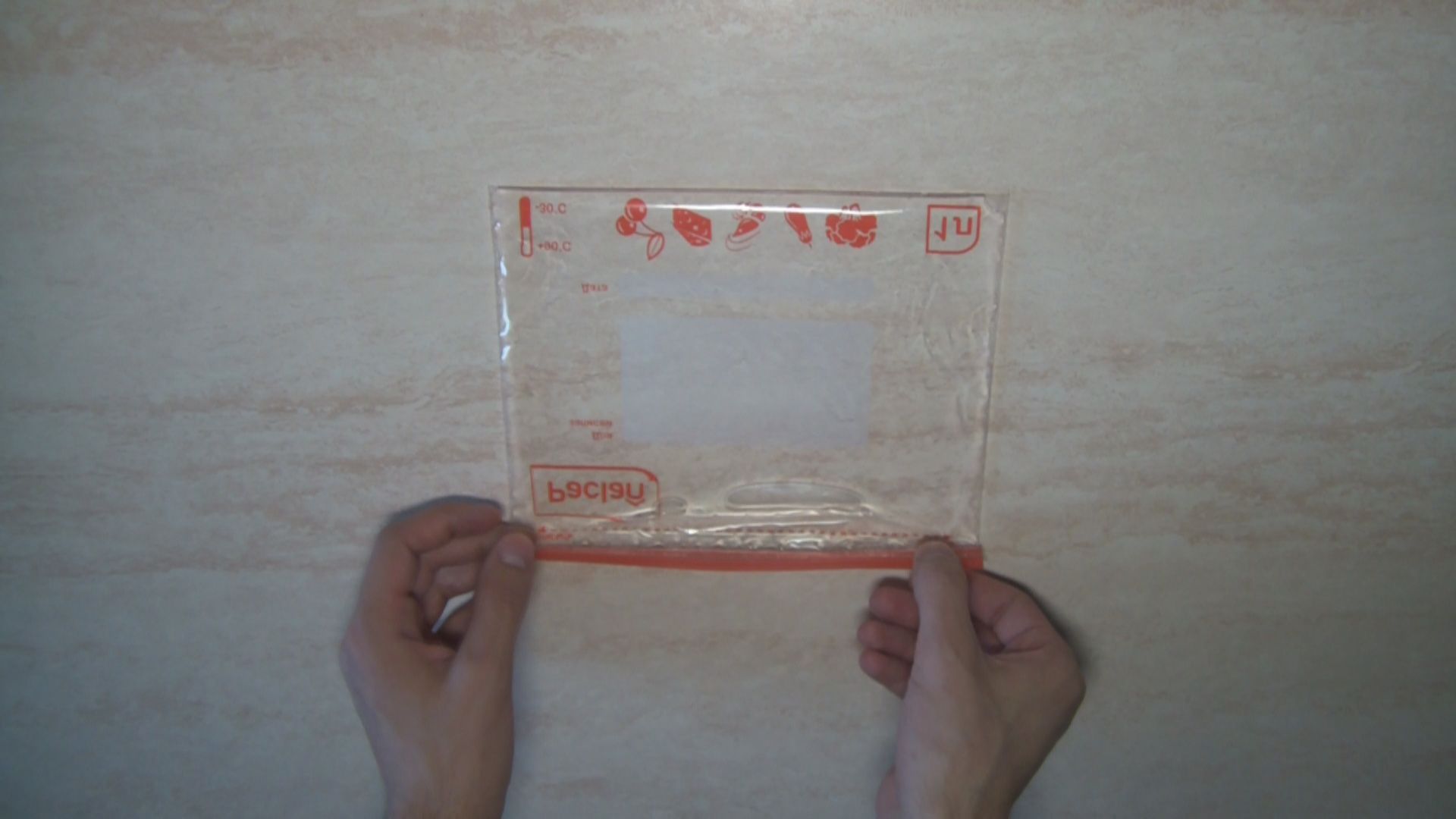 How to Make Stick Ice Cube for Water Bottle in Ziplock Bag 4 Steps