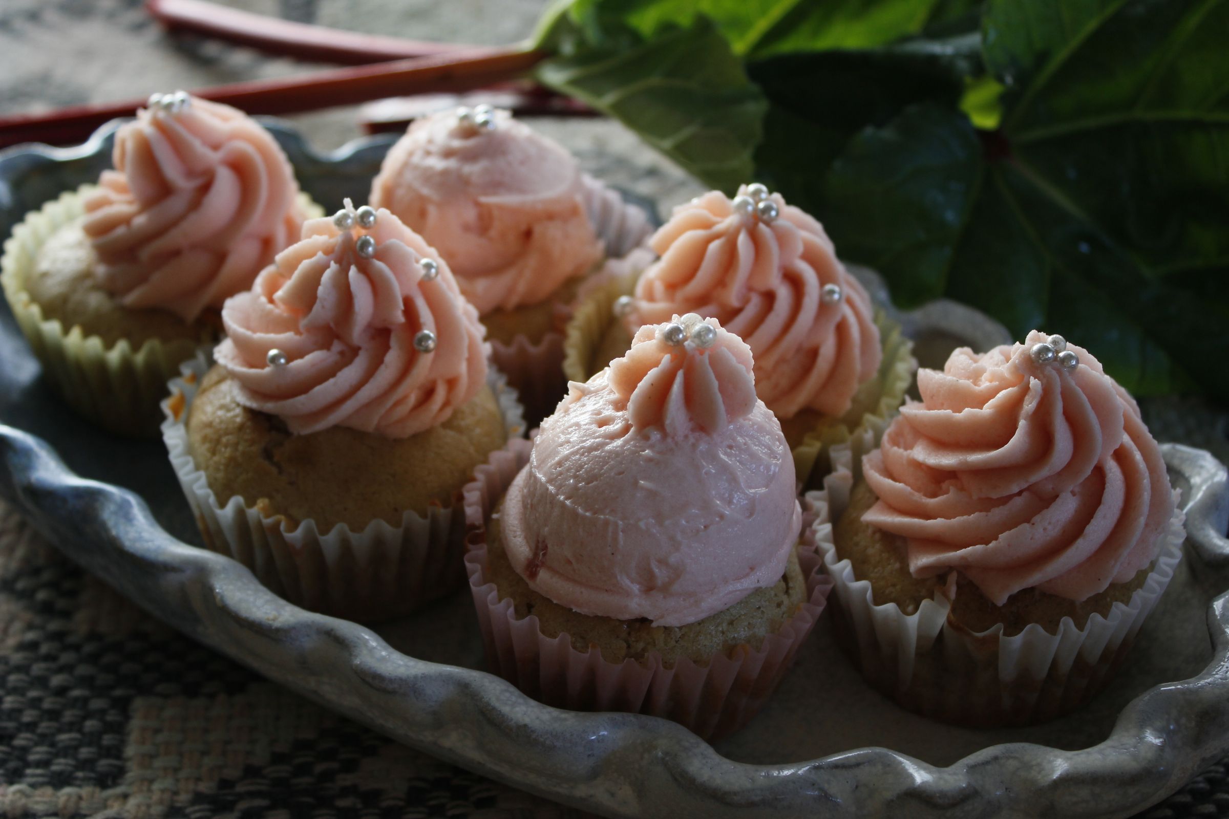Cinnamon & Rhubarb Cupcakes