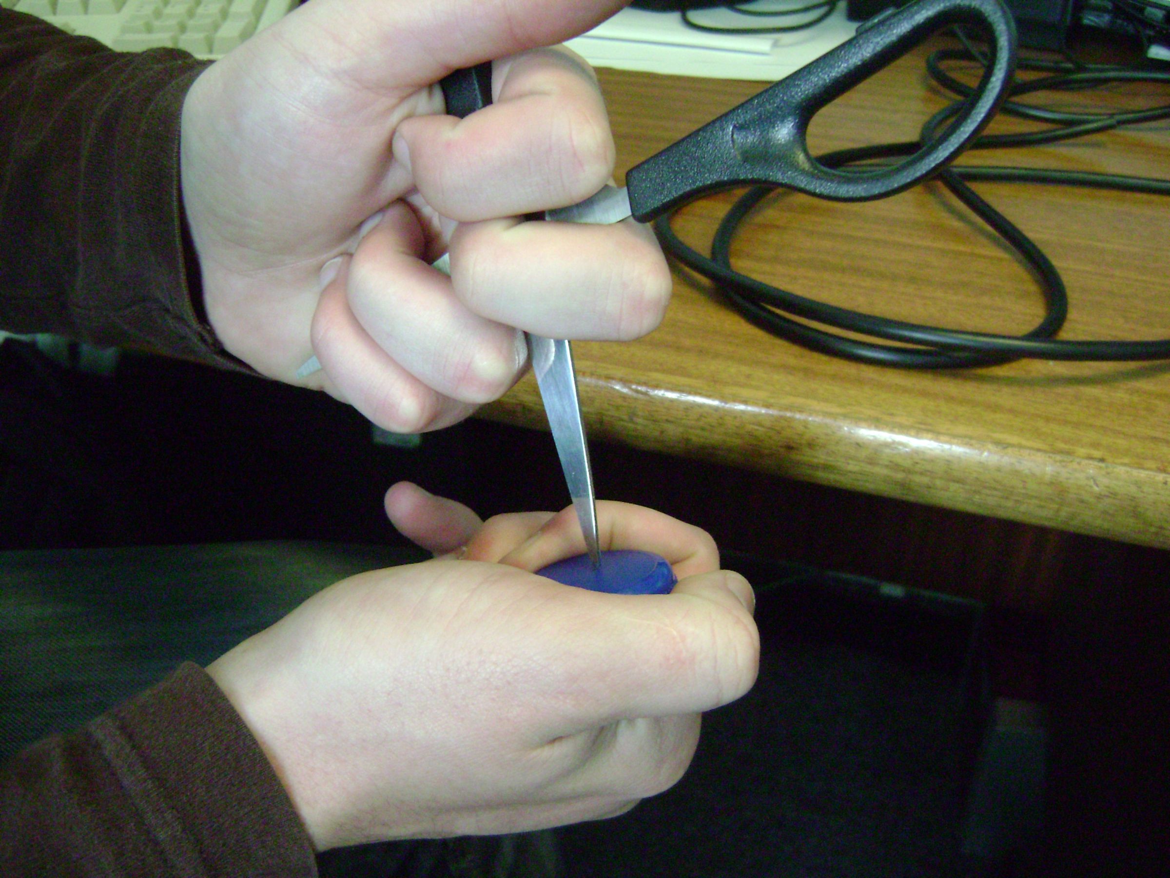 How to Make a Syphon Without Getting Anything in Your Mouth 4 Steps