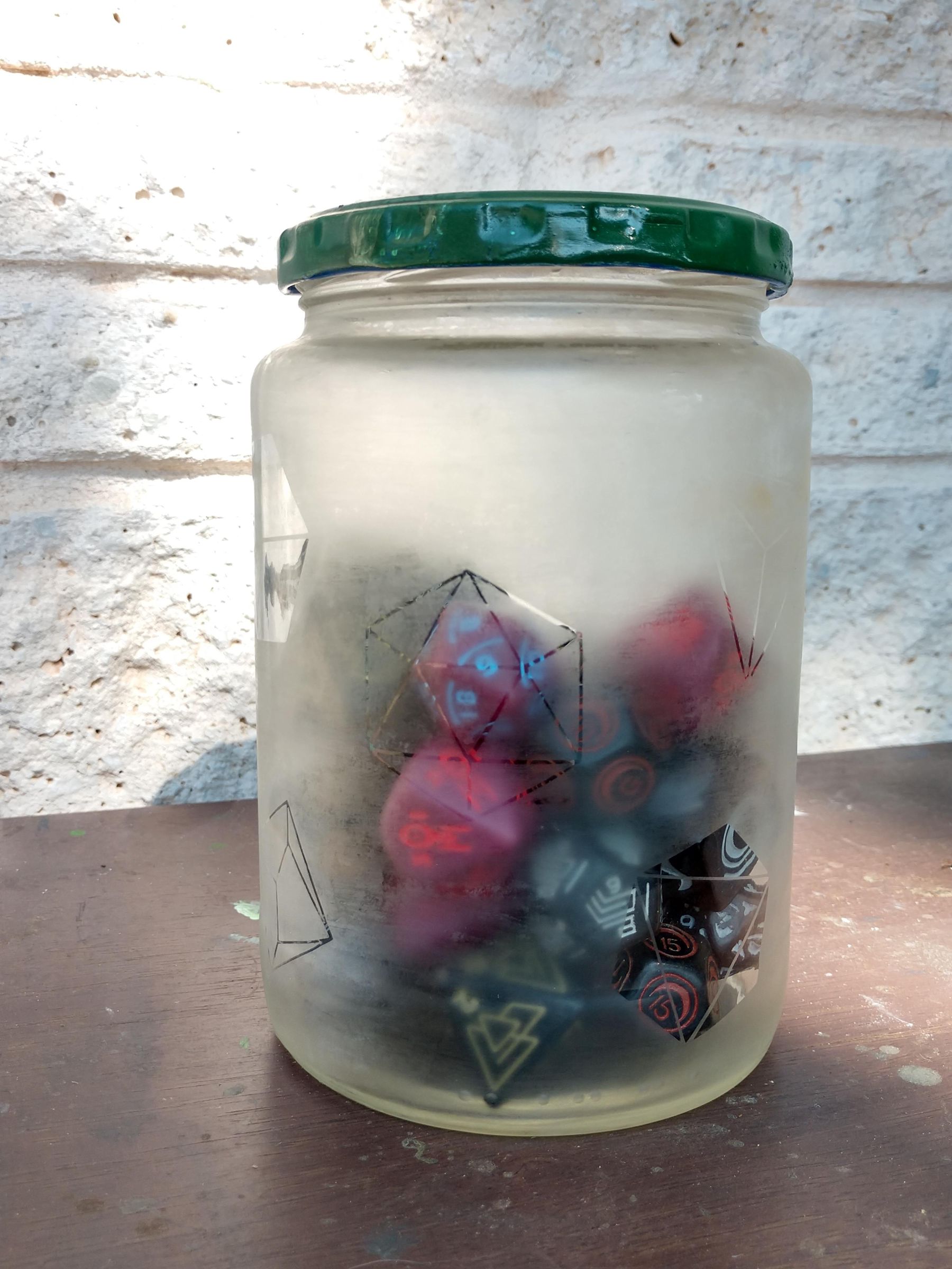 AcidEtched RPG Gaming Dice Jar 7 Steps Instructables